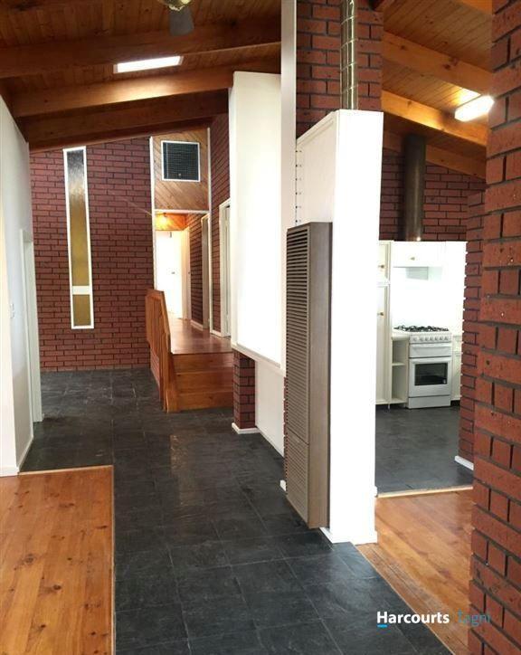 1 Dutchman Drive, HALLETT COVE, SA 5158 - House for Rent - harcourts.net