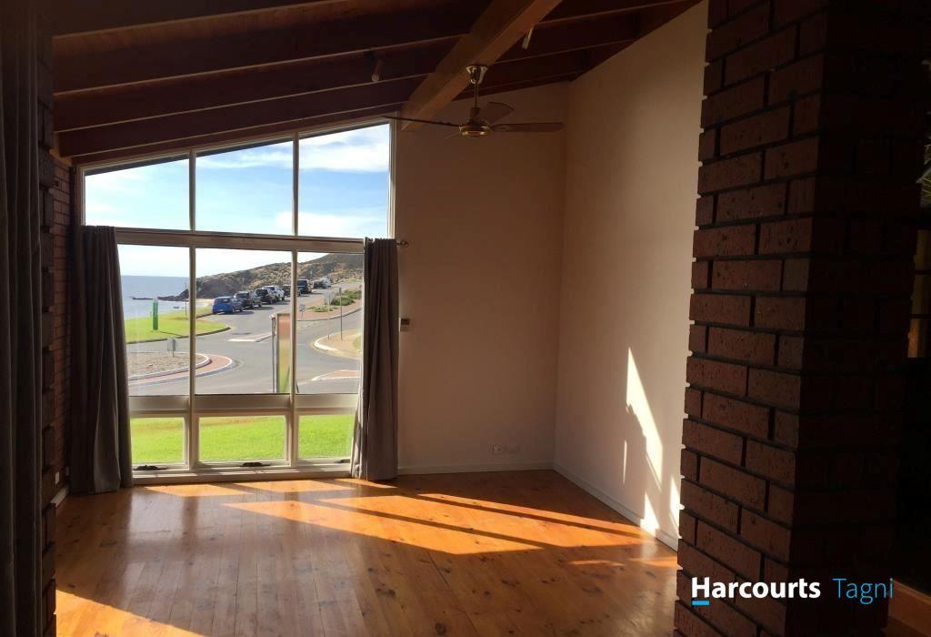 1 Dutchman Drive, HALLETT COVE, SA 5158 - House for Rent - harcourts.net