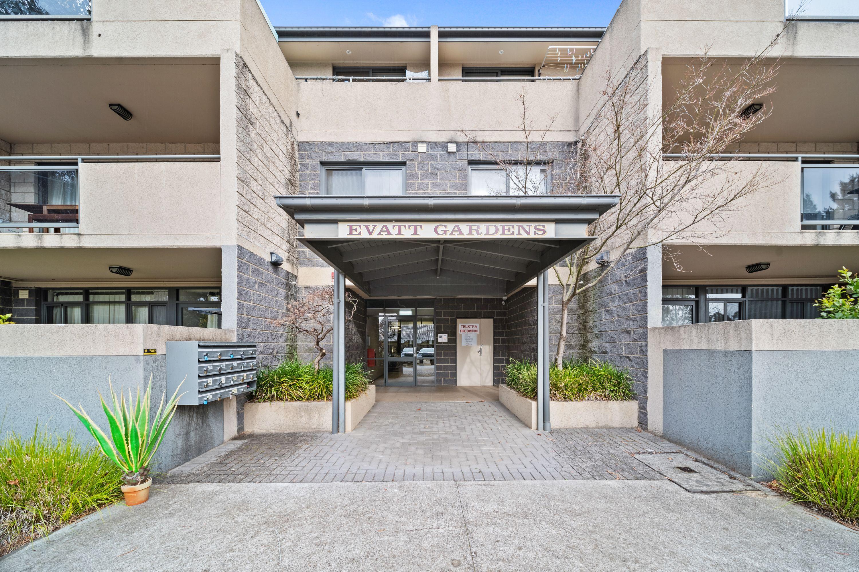 Prop-GPT: Apartment: ACT Evatt, ACT 2617 Home For Rent