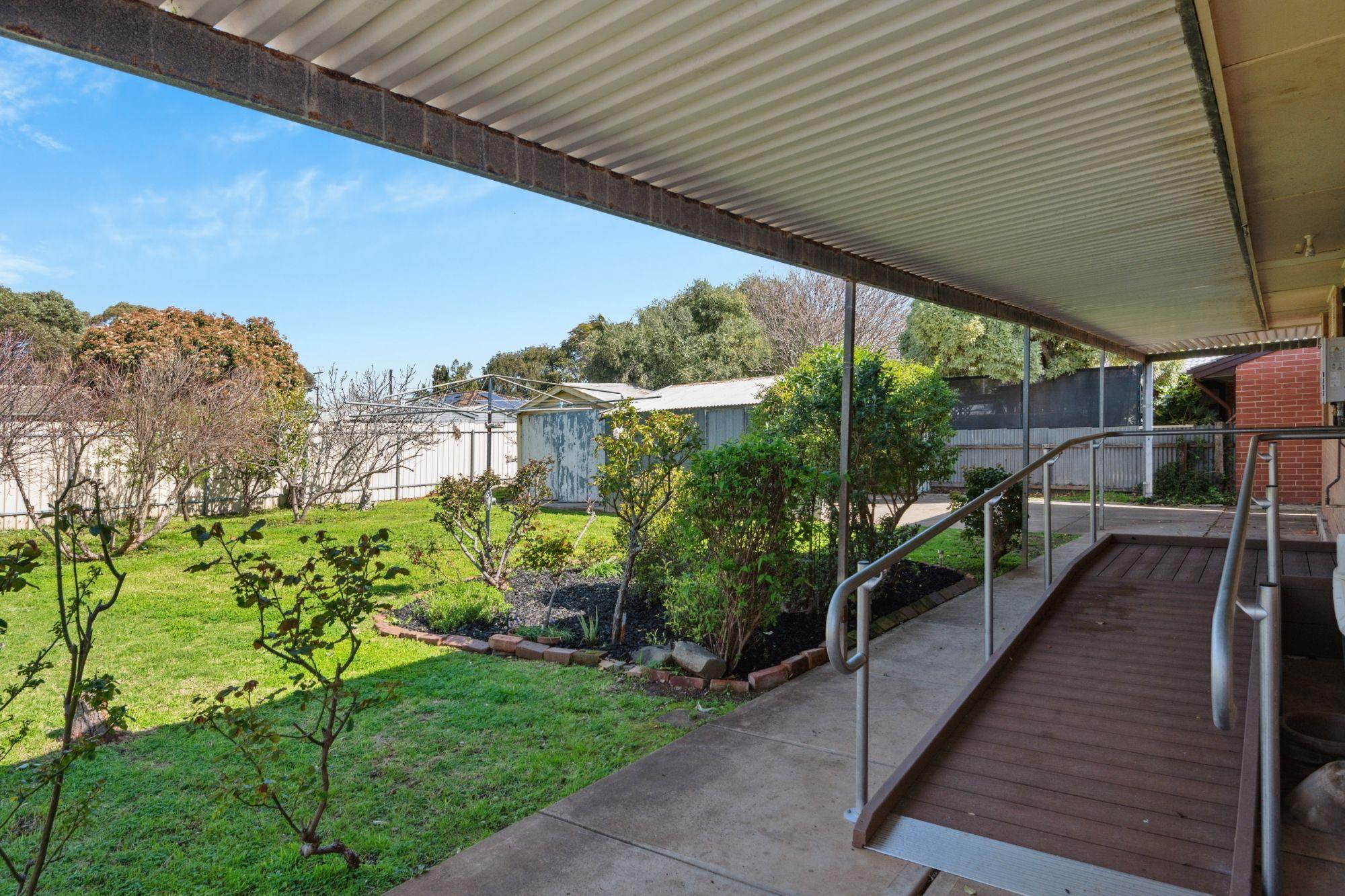 House for Rent: Christie Downs, SA 5164, SA, 5164