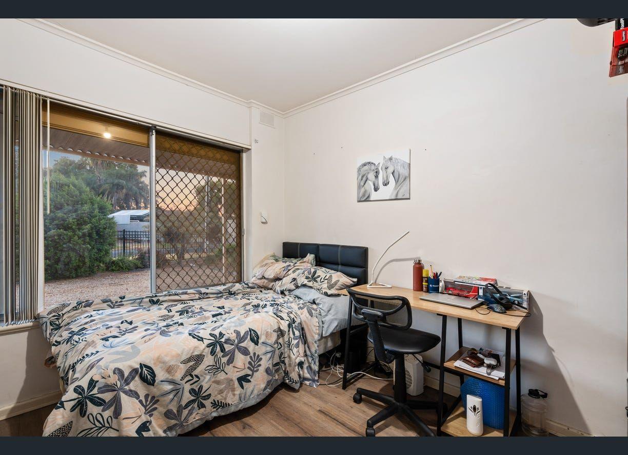 Cute & Cosy Home with Solar and Spacious Outdoor Areas