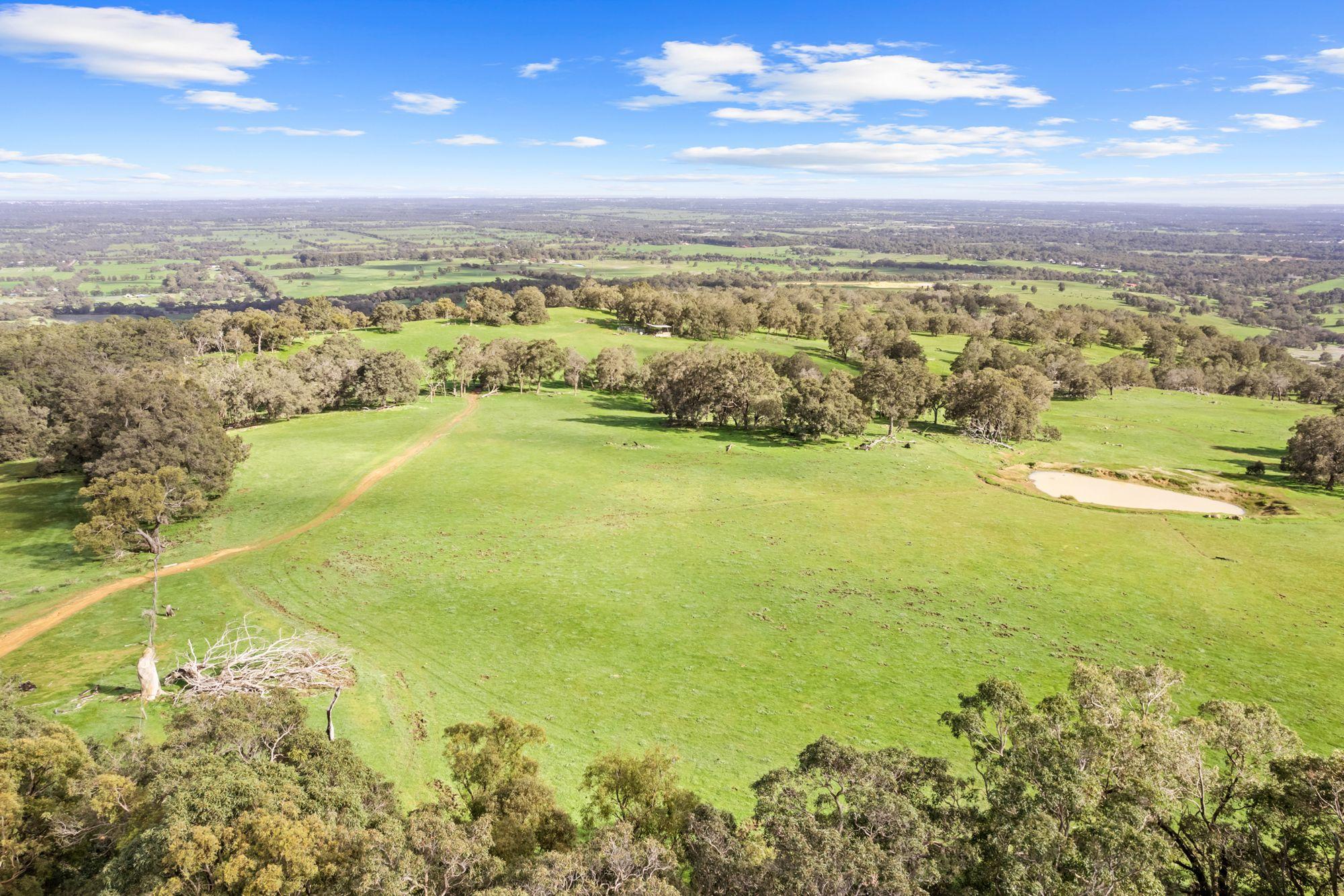 Robinswood Follow, Jarrahdale - picturesque property only 1 hour from Perth