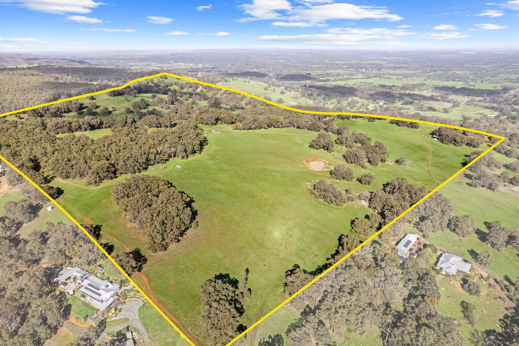 Robinswood Follow, Jarrahdale - picturesque property only 1 hour from Perth