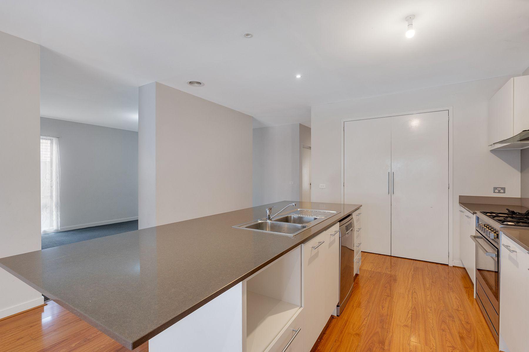 House for Rent: Craigieburn, VIC 3064, VIC, 3064