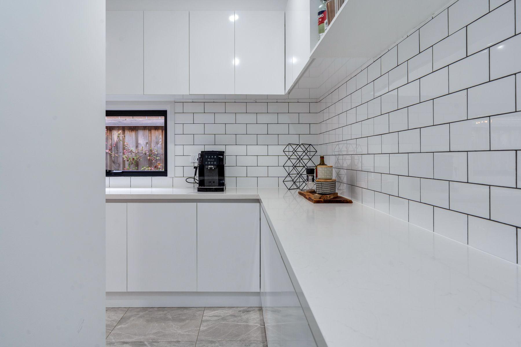 Modern Family Home, Two Master Bedrooms