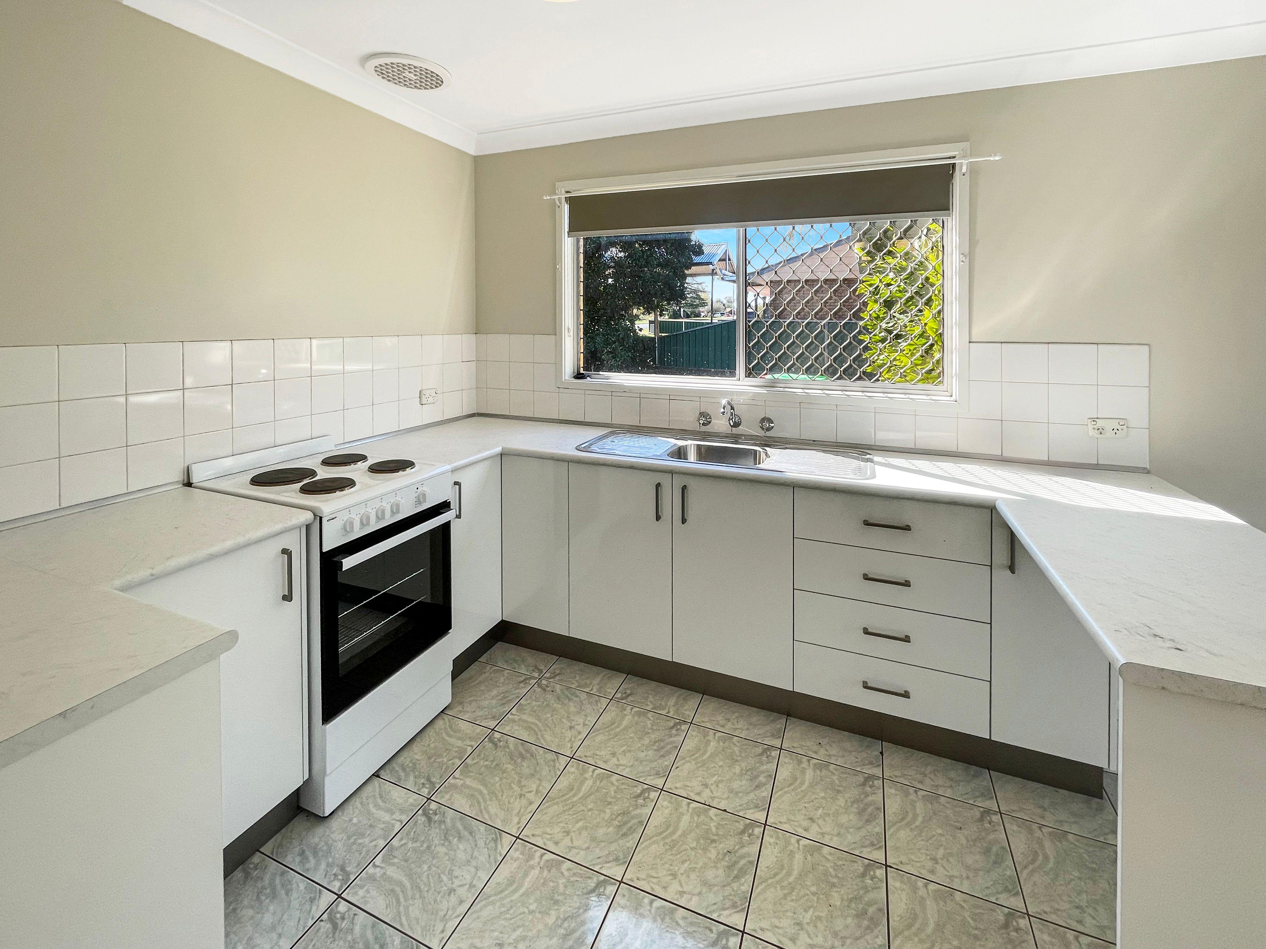 House for Rent: Dubbo, NSW 2830, NSW, 2830