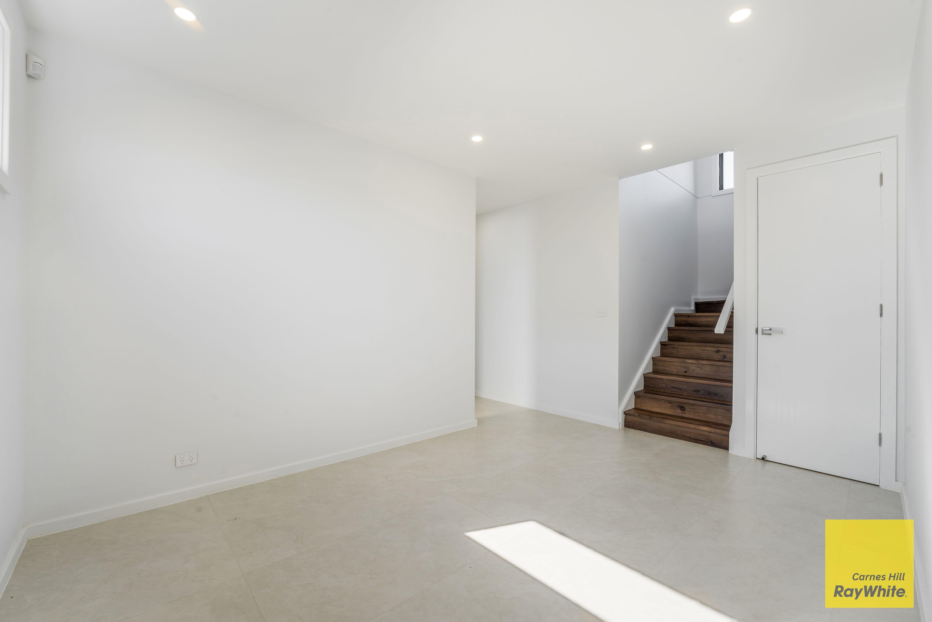 House for Rent: Austral, NSW 2179, NSW, 2179