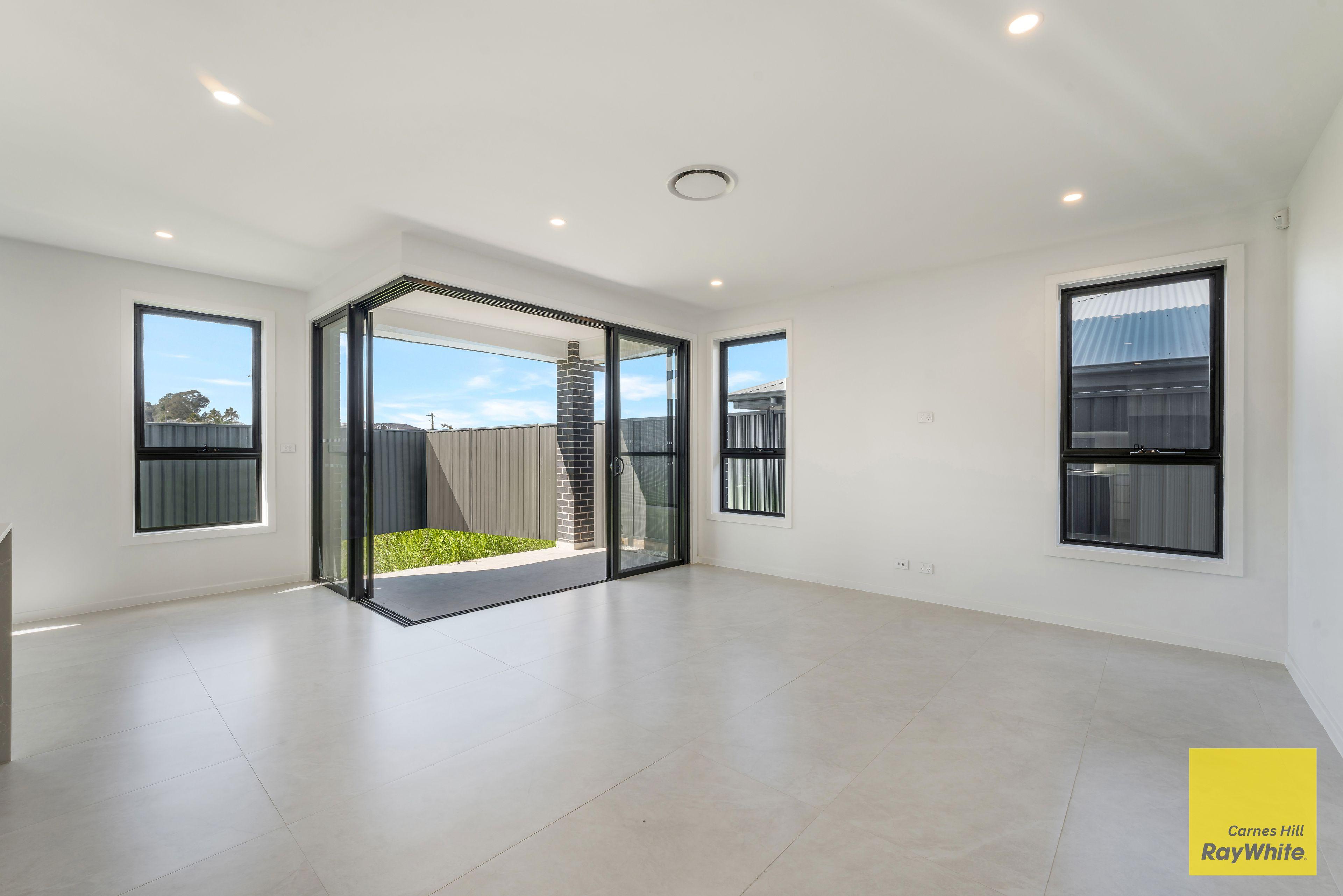 House for Rent: Austral, NSW 2179, NSW, 2179