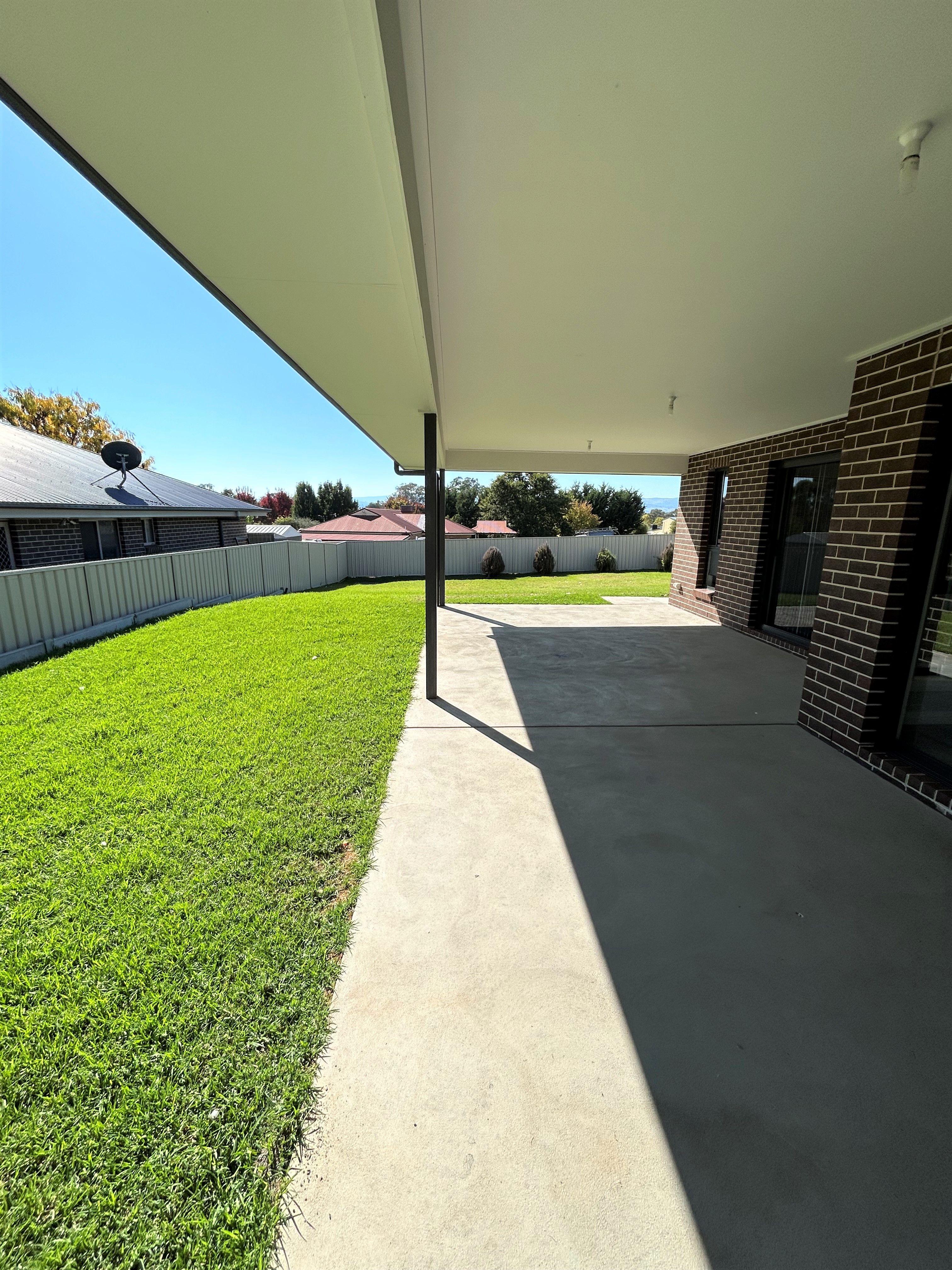 House for Rent: Tumut, NSW 2720, NSW, 2720