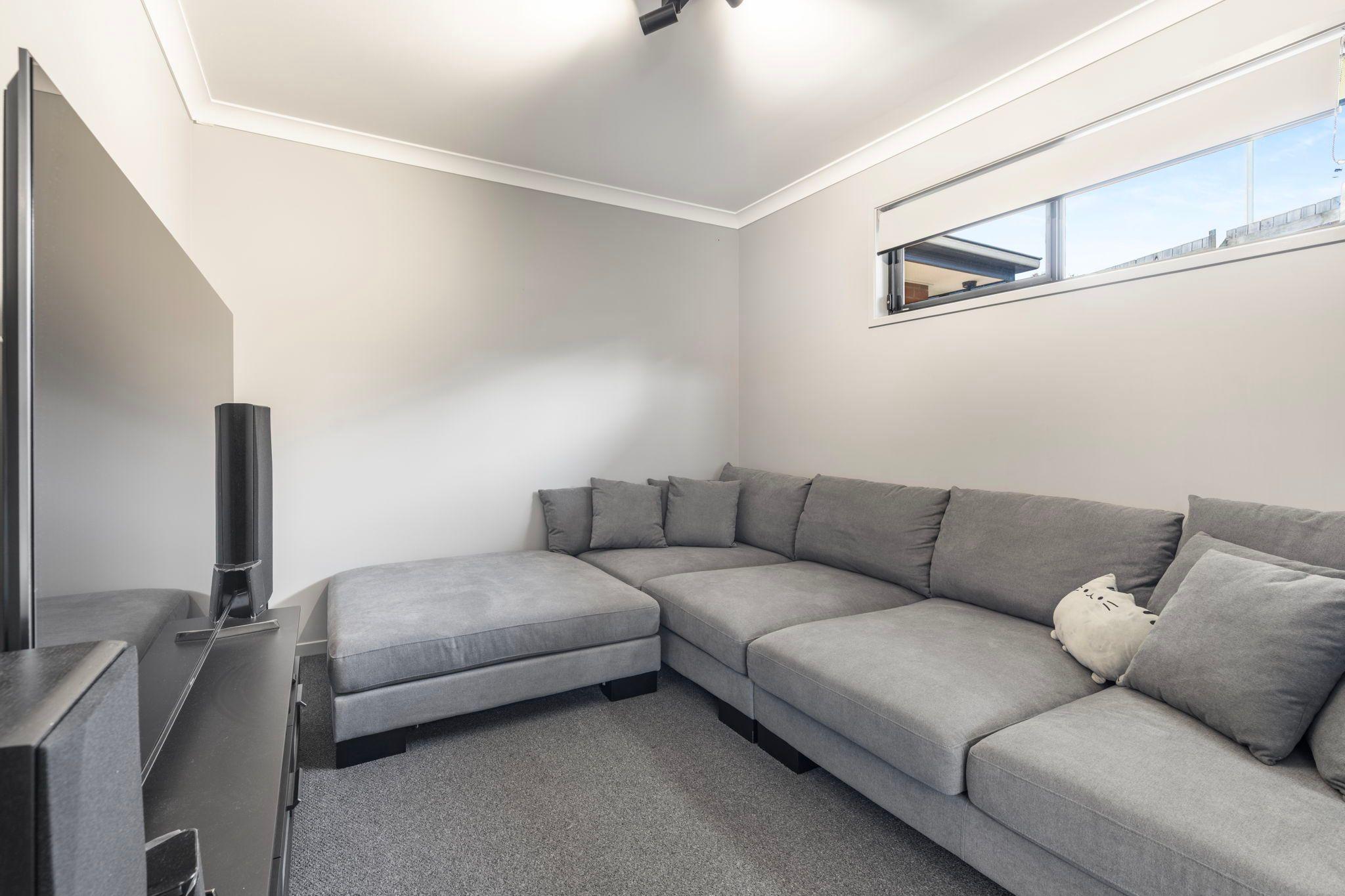 Bespoke Executive Living with Solar, Side Gates & Upgrades Throughout