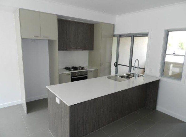 TIDY TOWNHOUSE CLOSE TO CBD