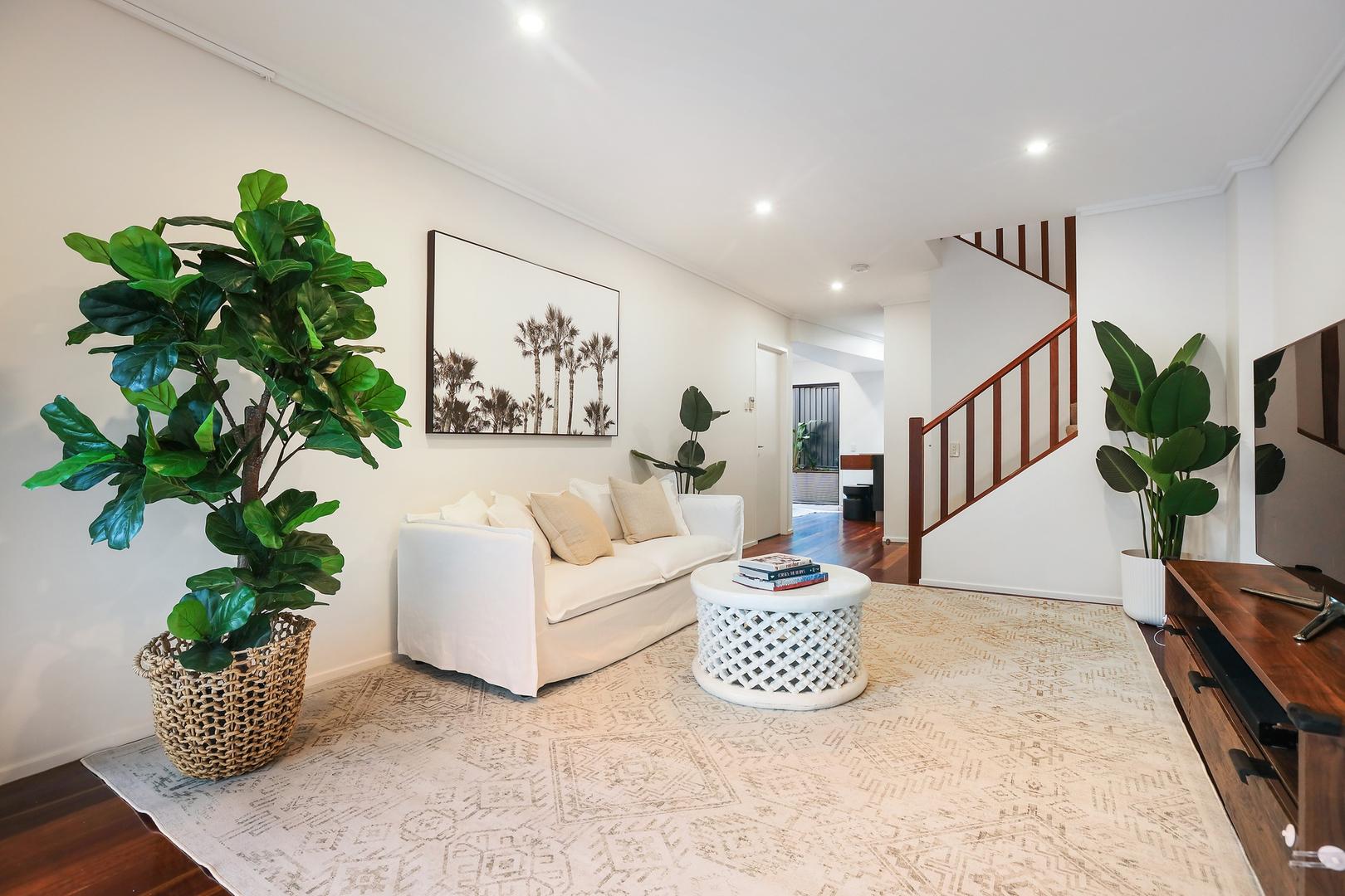 Townhouse for Rent: Palm Beach, QLD 4221, QLD, 4221