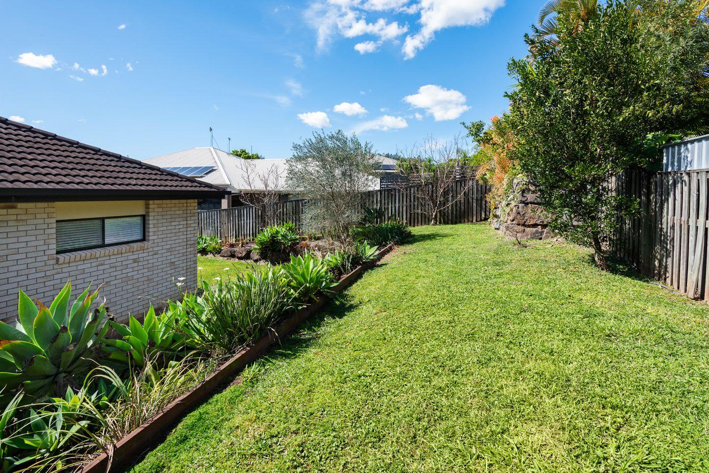 6 Carmarthen Circuit, PACIFIC PINES, QLD 4211 - House for Rent - harcourts.net