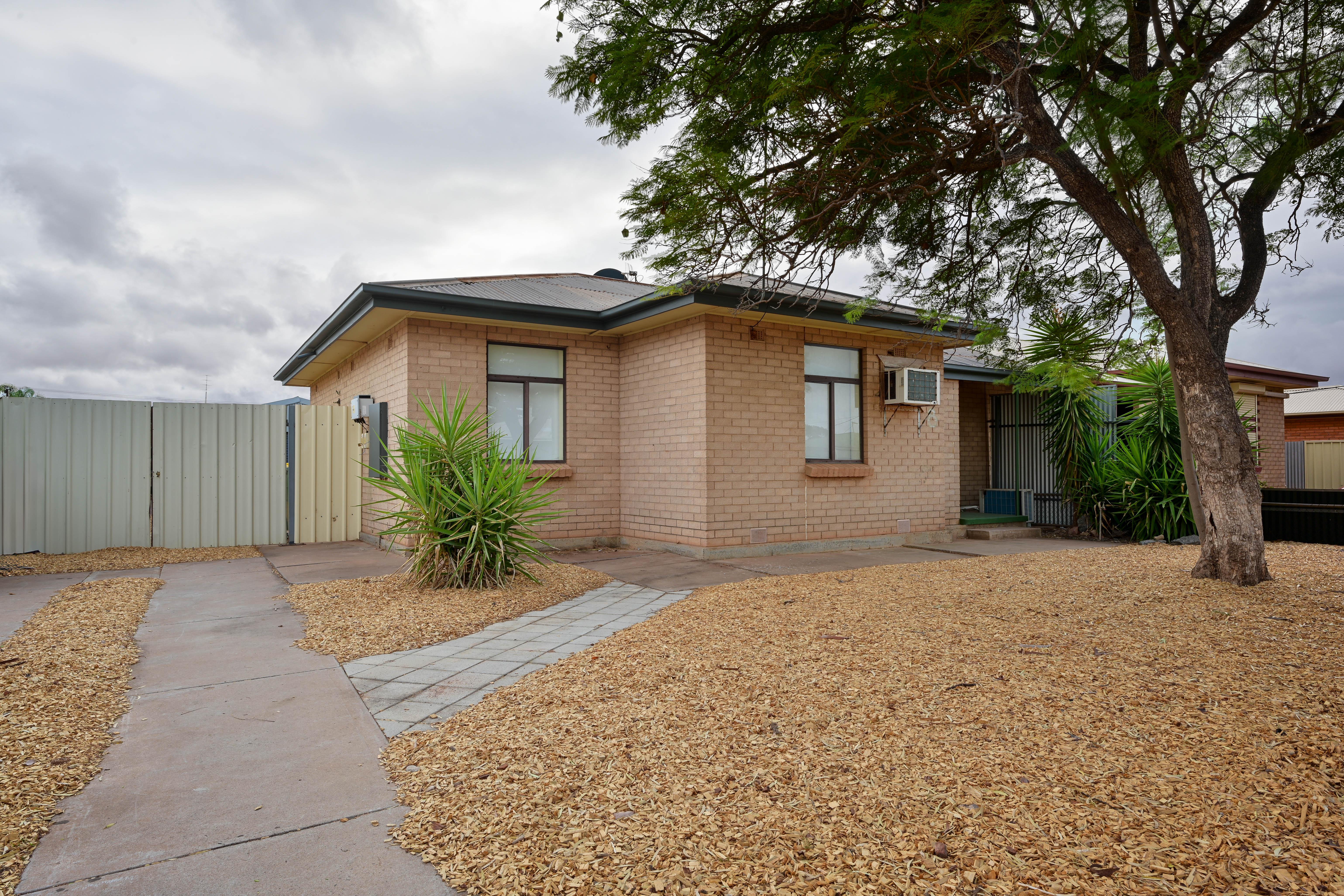 Prop-GPT: House: SA Whyalla Stuart, SA 5608 Home For Rent