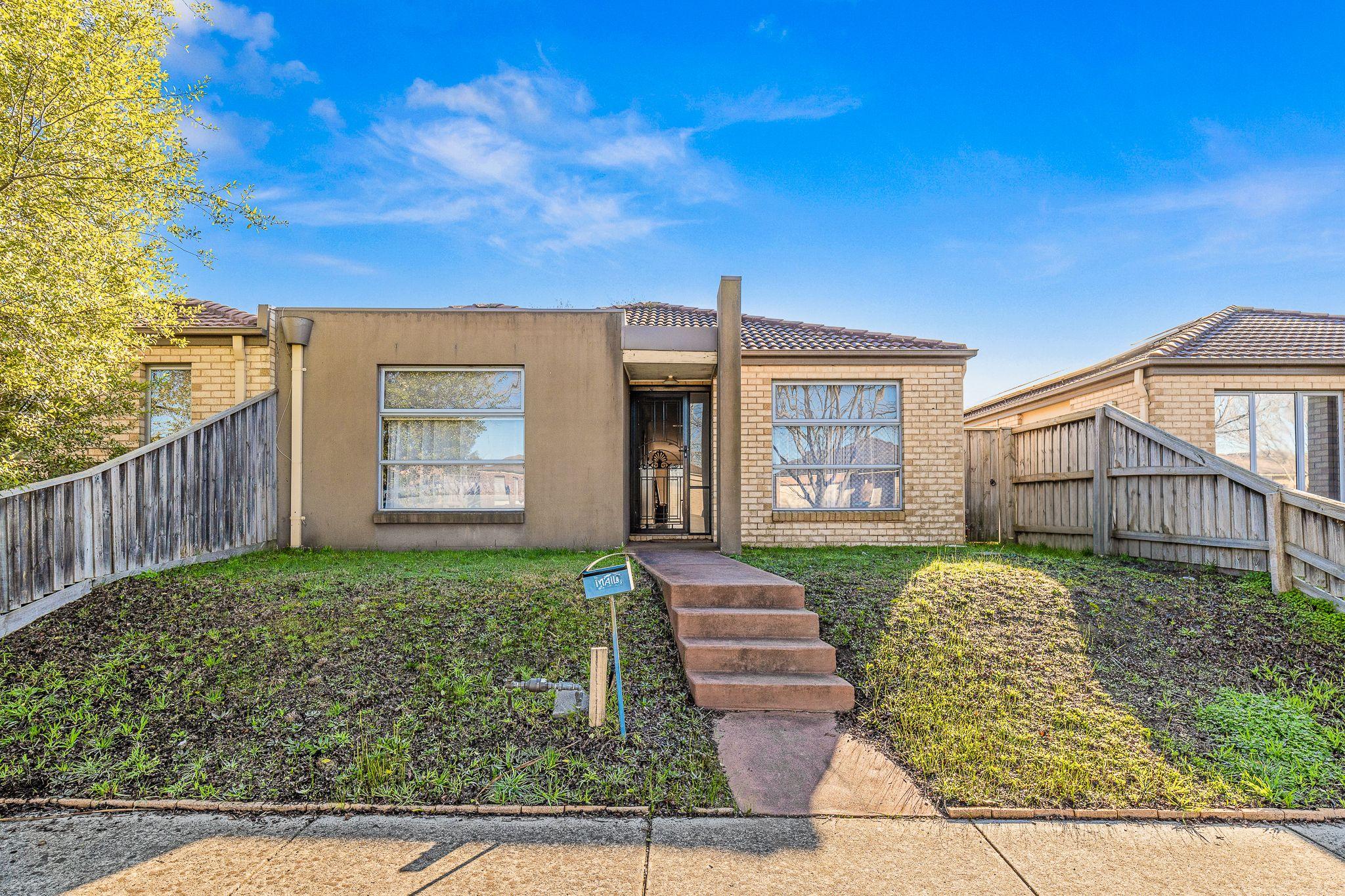 Prop-GPT: House: VIC Cranbourne, VIC 3977 Home For Rent