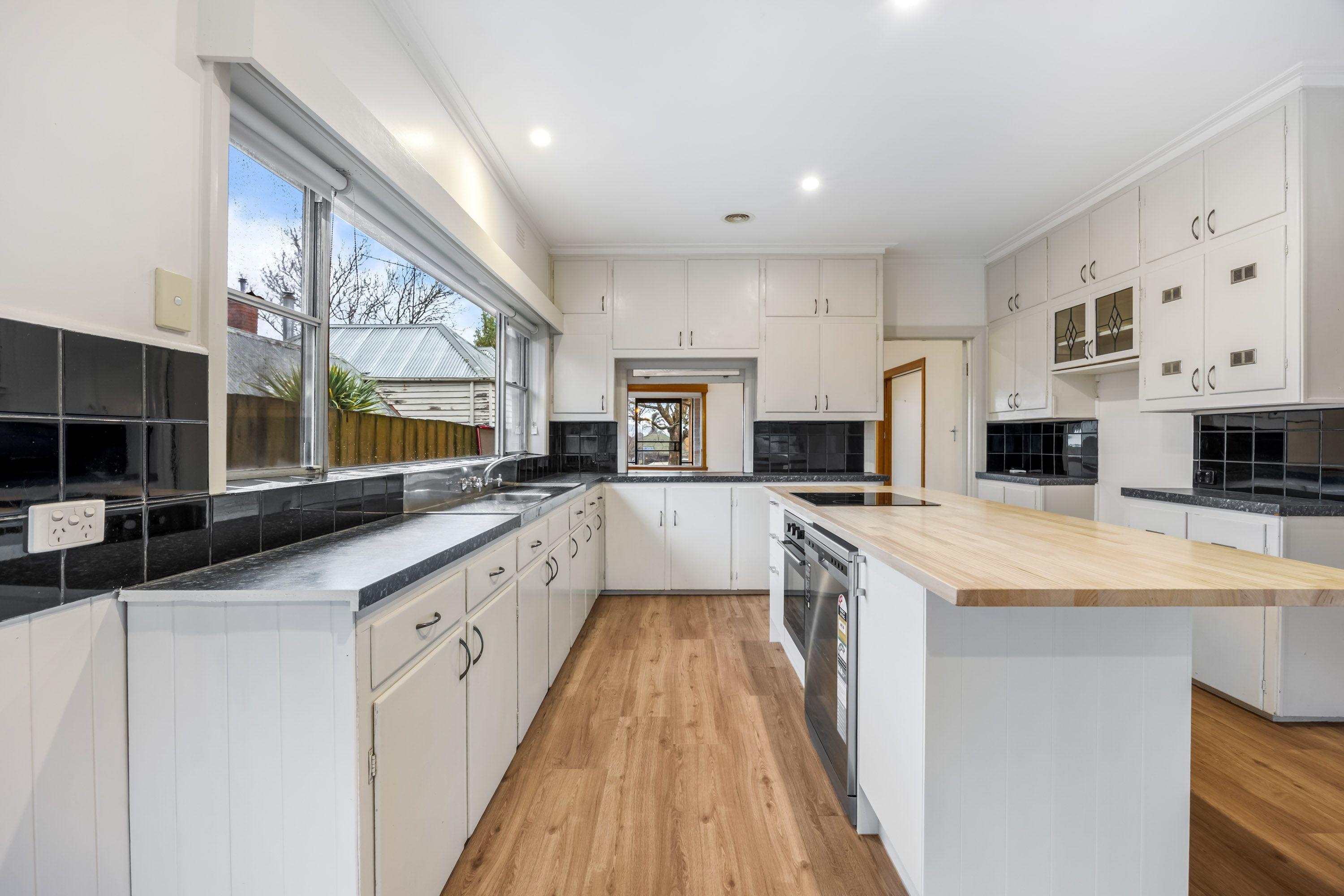 Stylish & Convenient Living in Redan