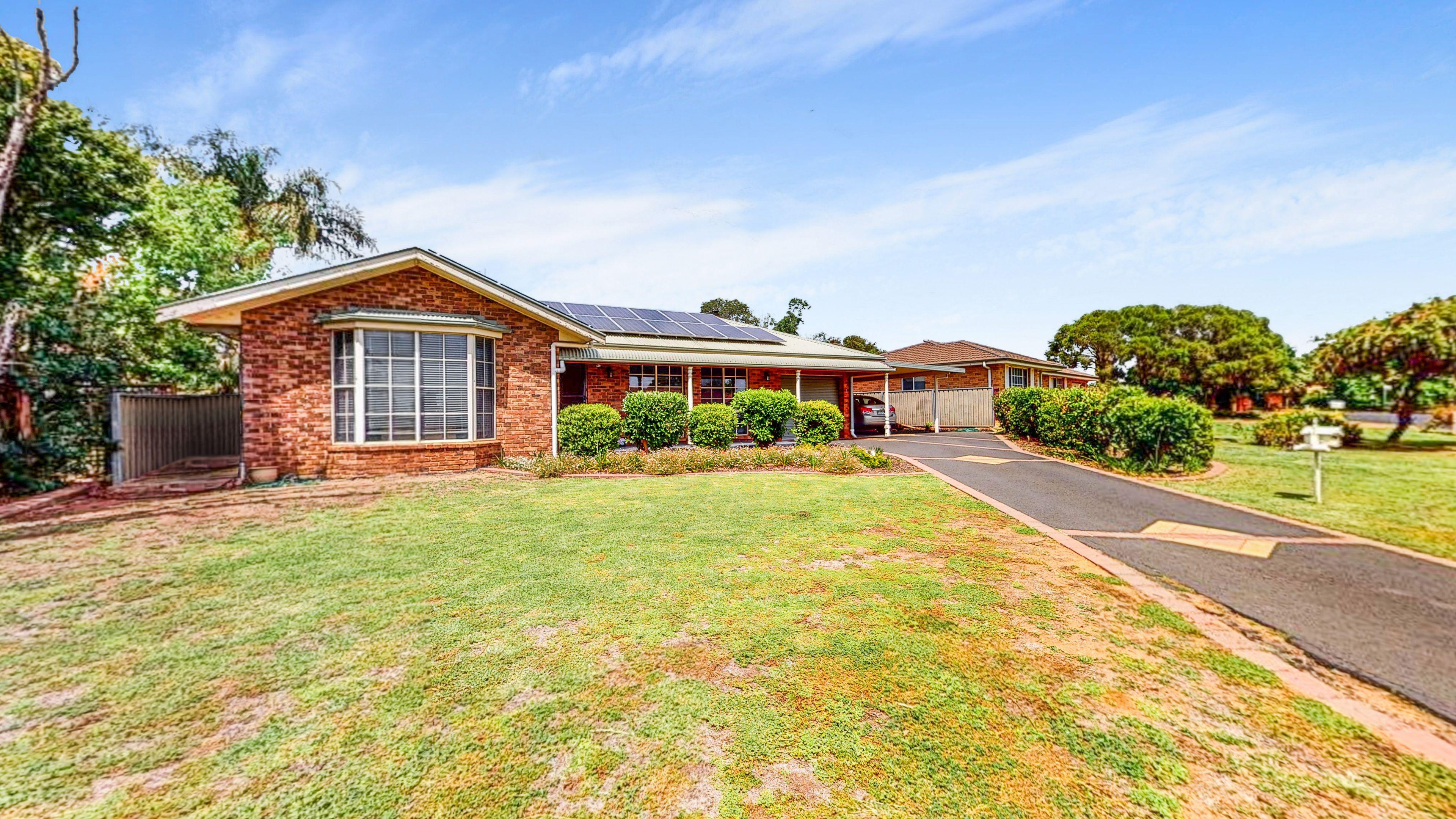 Prop-GPT: House: NSW Dubbo, NSW 2830 Home For Rent