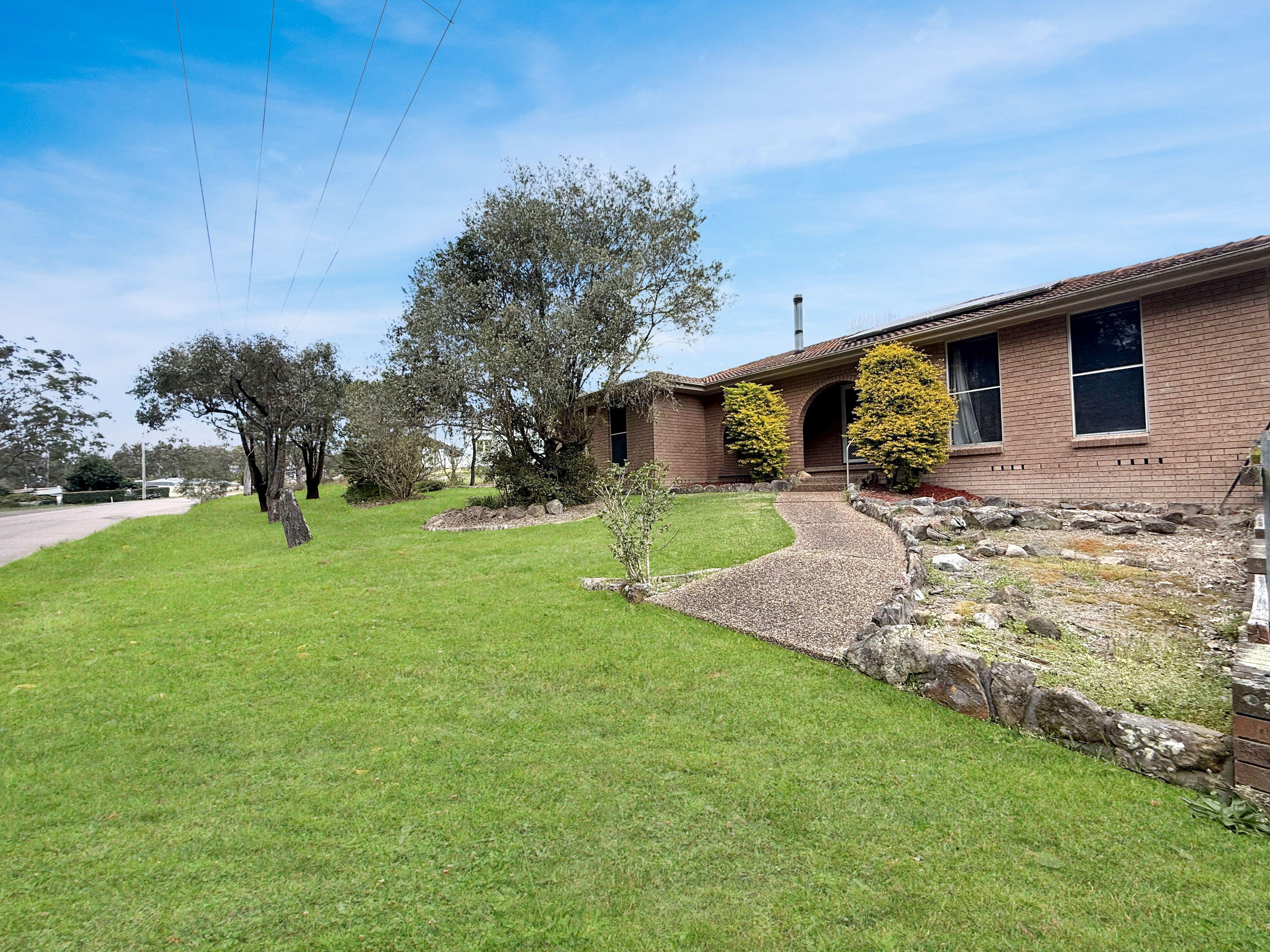 SPACIOUS 3 BEDROOM HOME