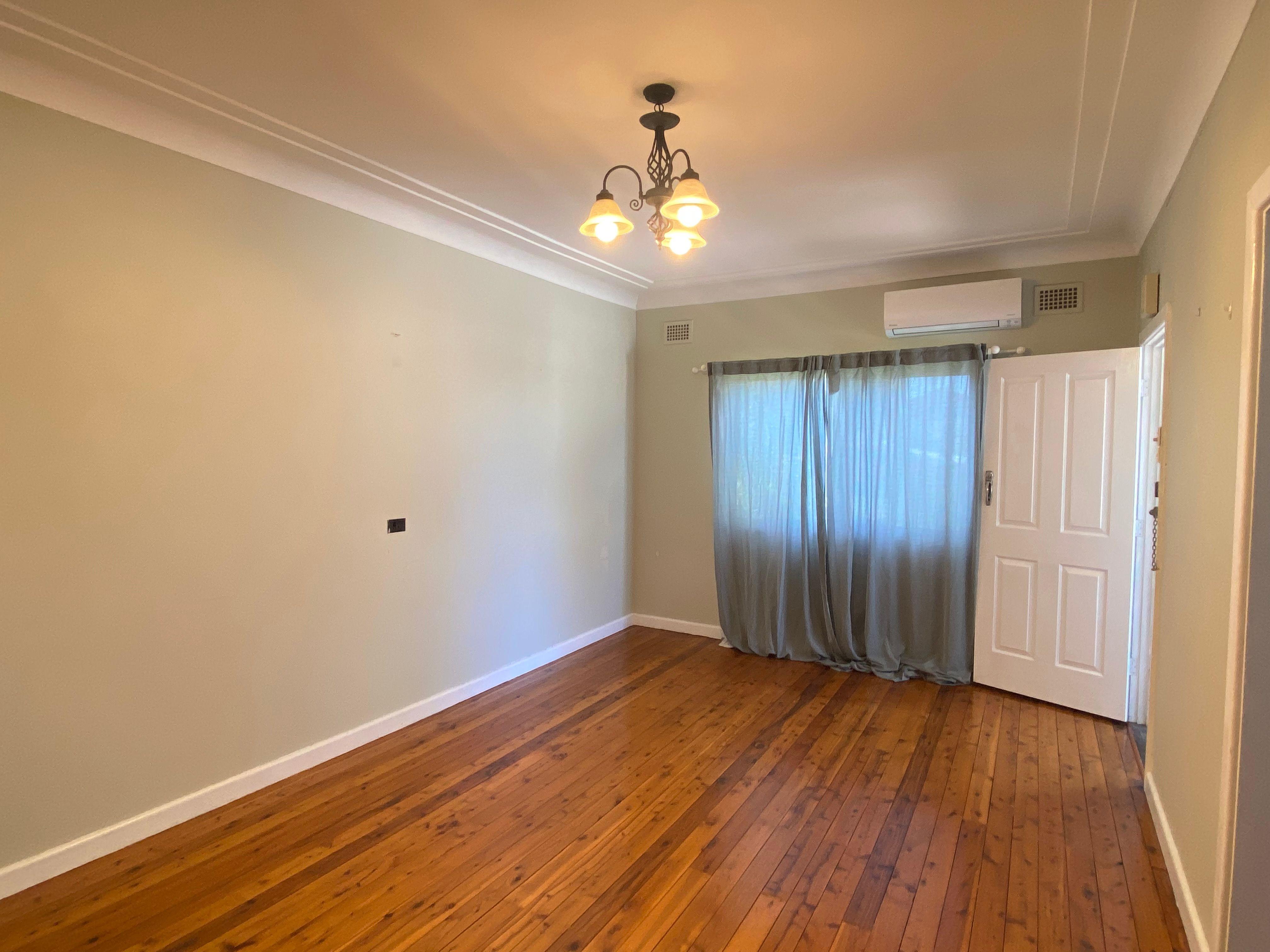 House for Rent: Mount Pritchard, NSW 2170, NSW, 2170