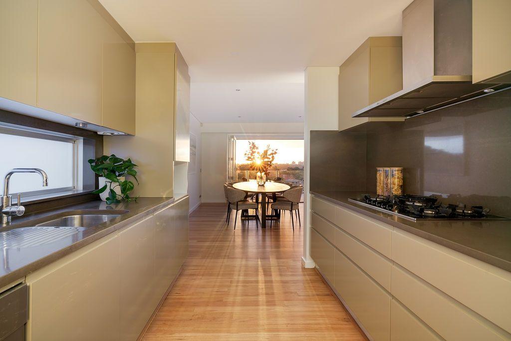 Top-Floor Perfection with Panoramic Sydney Harbour Outlook