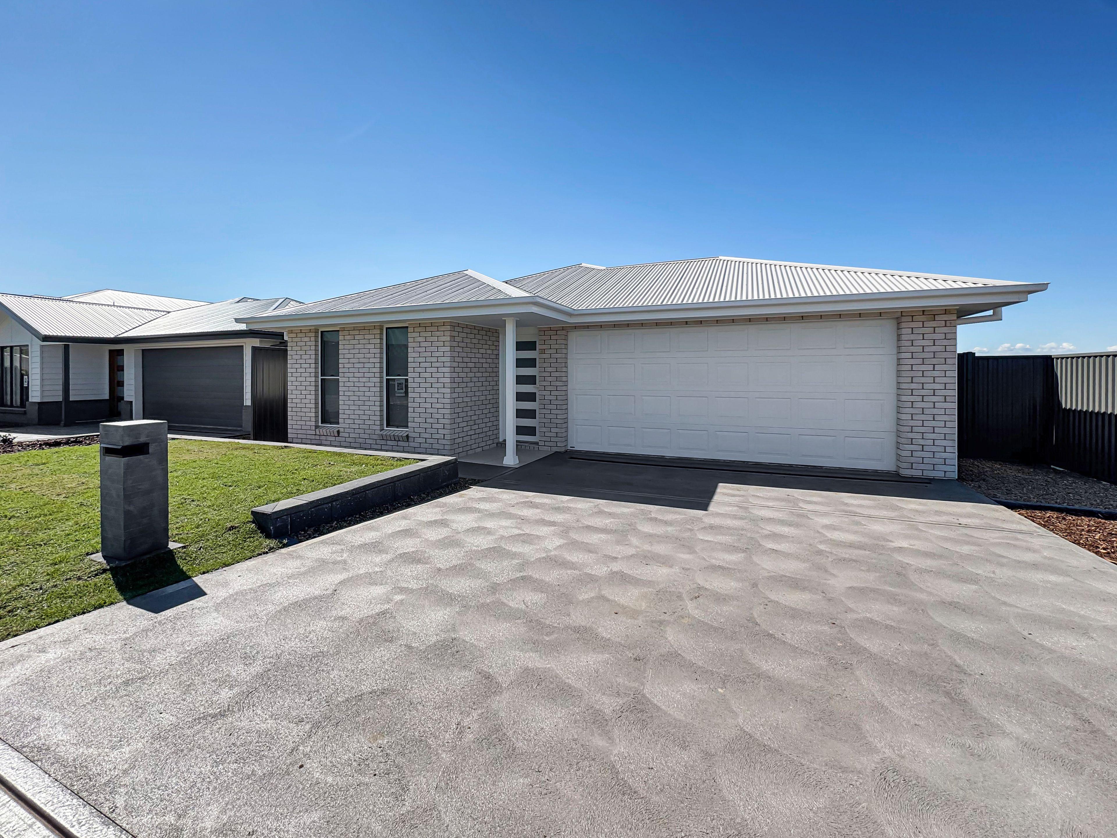 Prop-GPT: House: NSW Dubbo, NSW 2830 Home For Rent