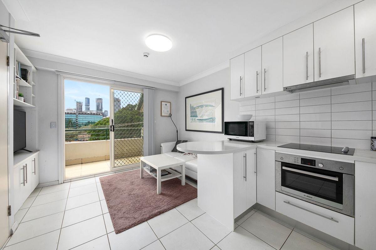Apartment for Rent: South Brisbane, QLD 4101, QLD, 4101