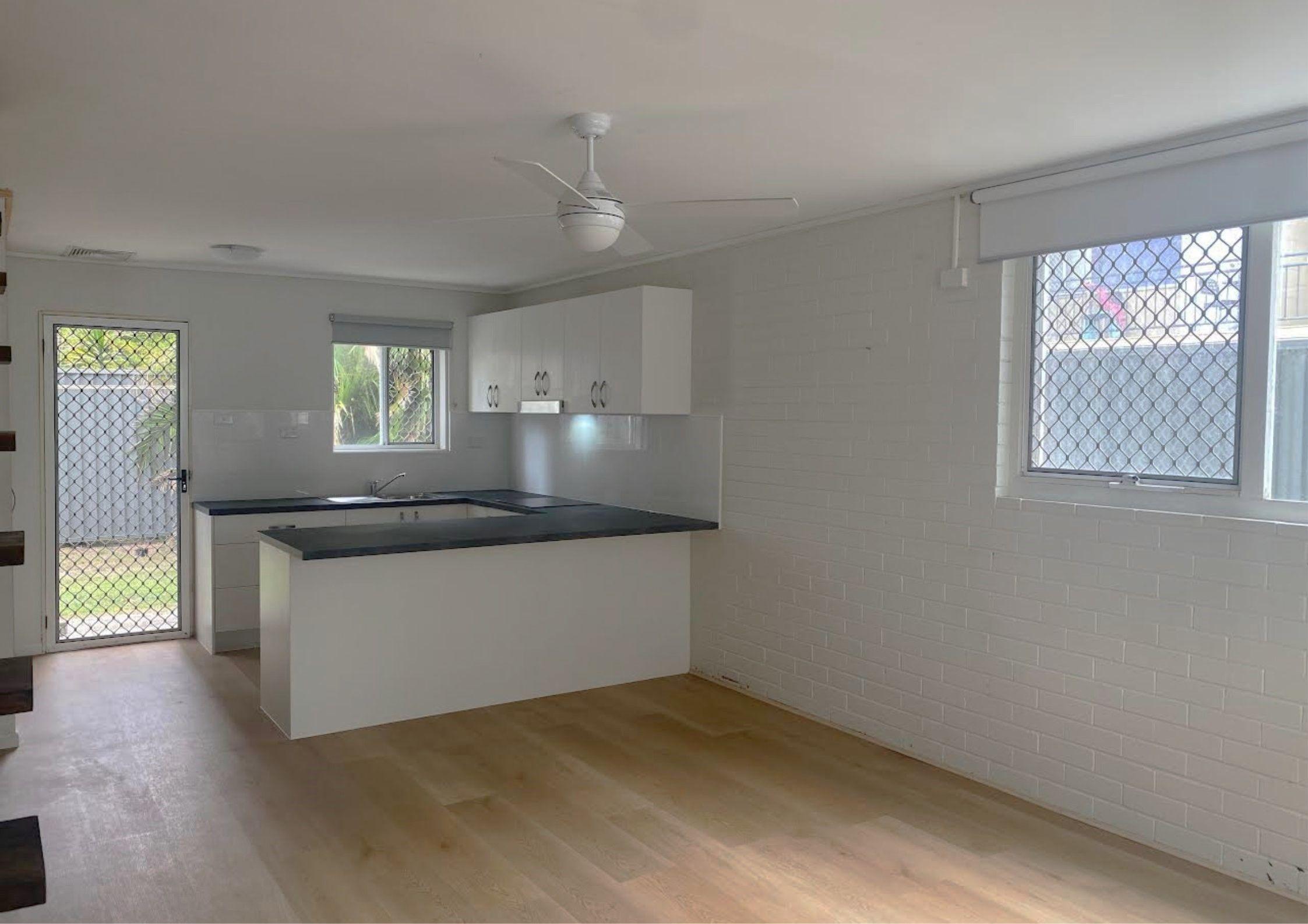 Townhouse for Rent: Broadbeach, QLD 4218, QLD, 4218