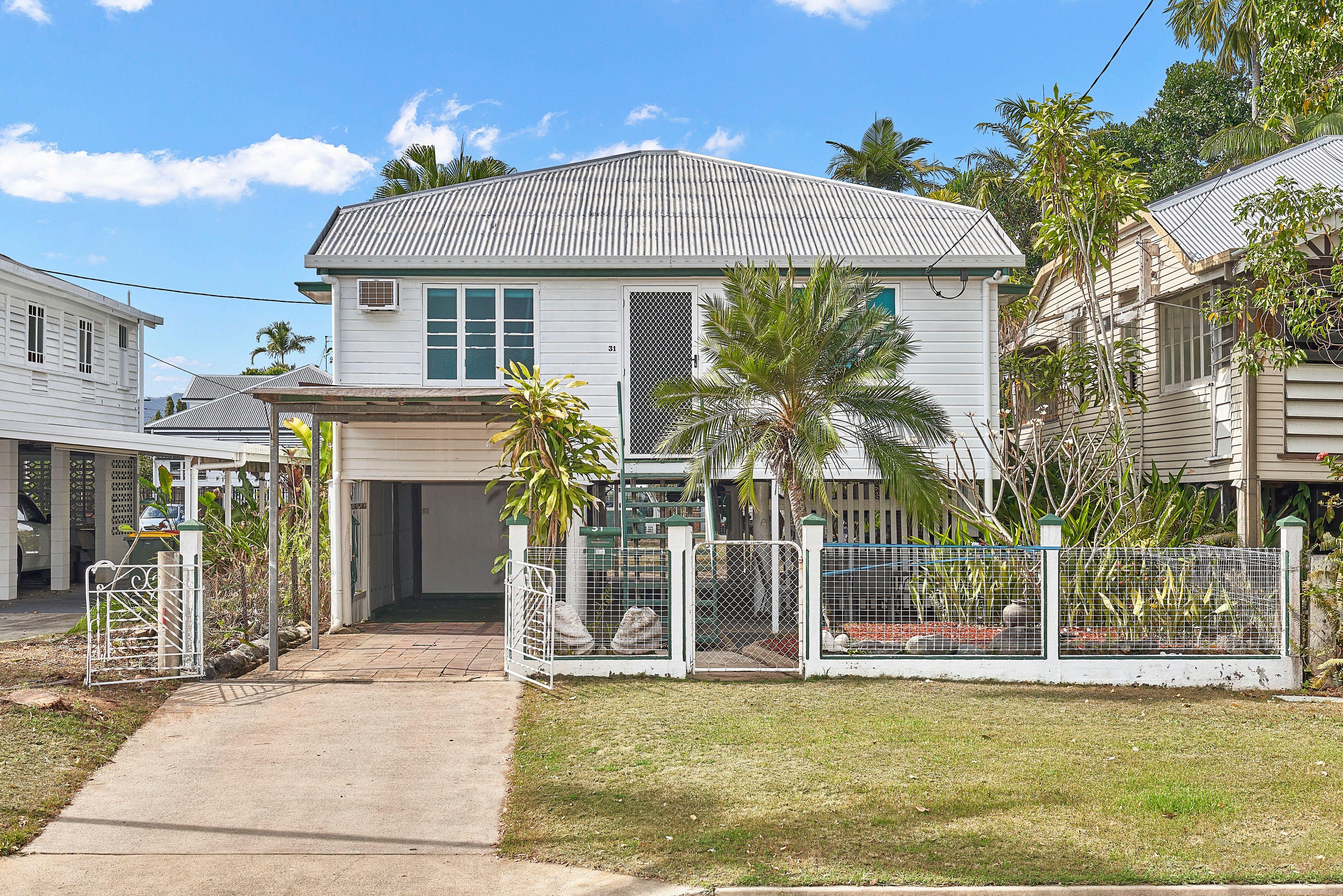 Prop-GPT: House: QLD Cairns North, QLD 4870 Home For Rent