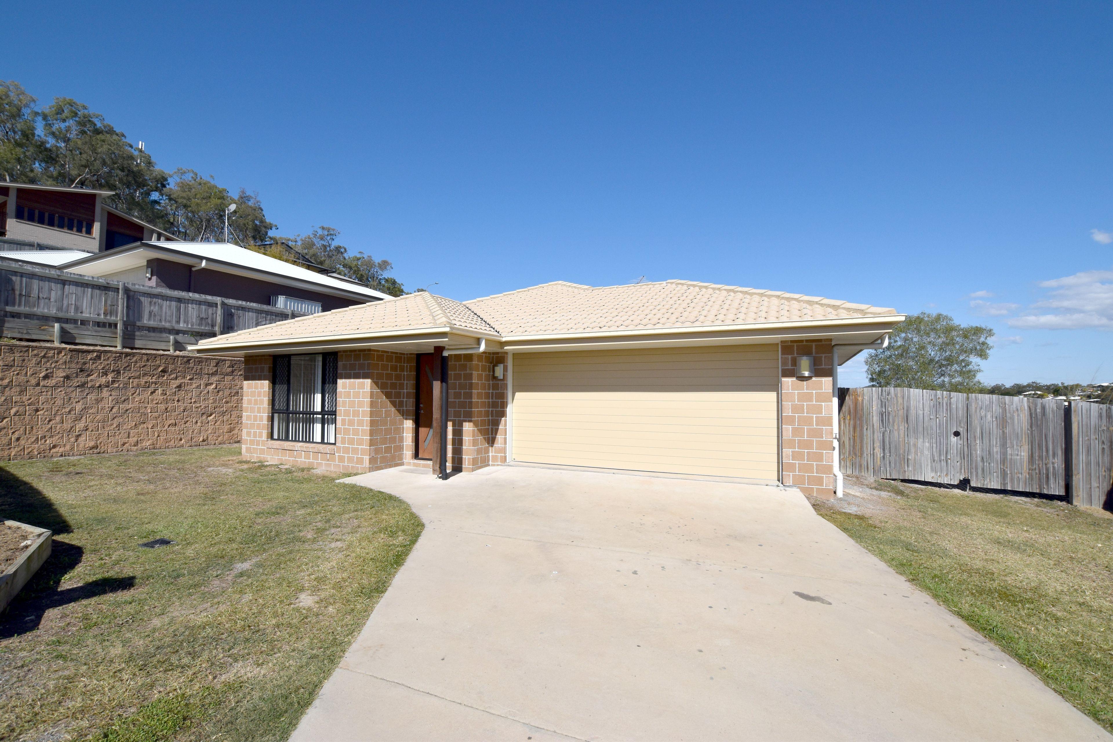 Prop-GPT: House: QLD Clinton, QLD 4680 Home For Rent