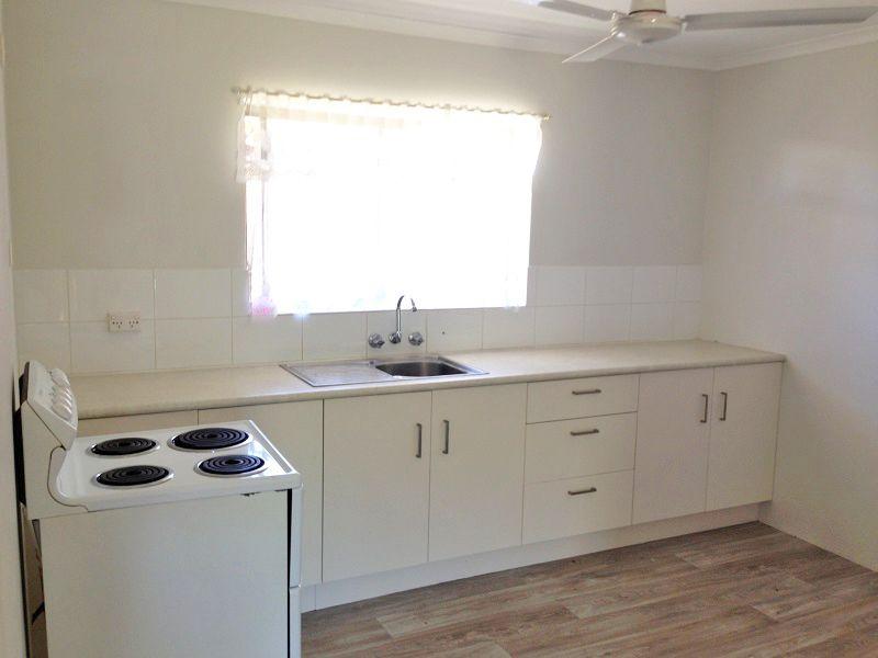 DuplexSemi-detached for Rent: Atherton, QLD 4883, QLD, 4883