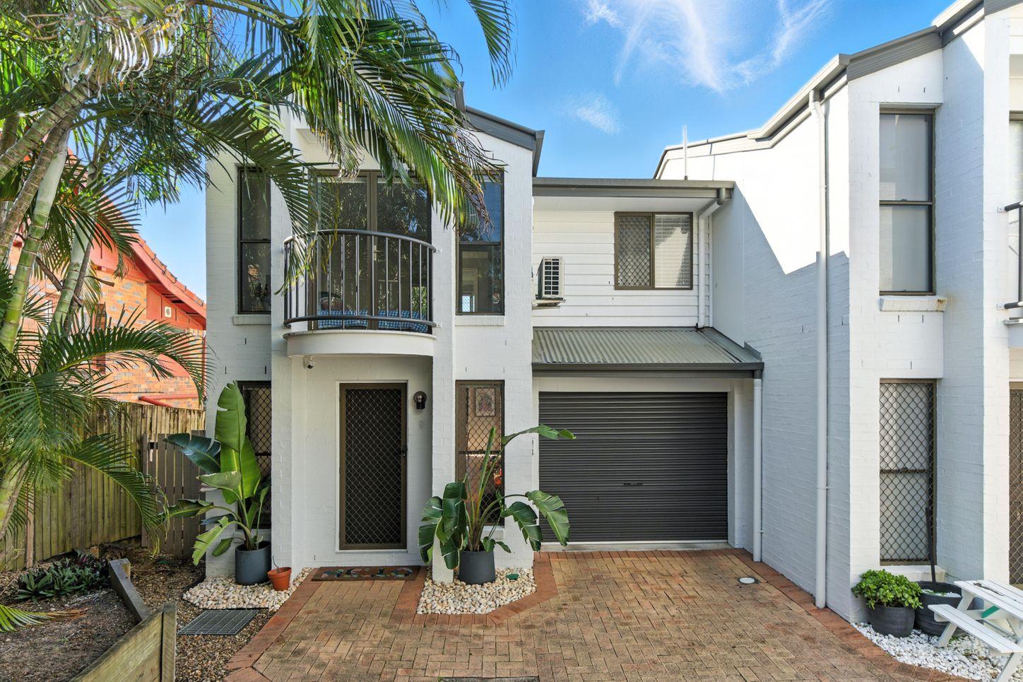 Prop-GPT: House: QLD Clayfield, QLD 4011 Queensland 4011