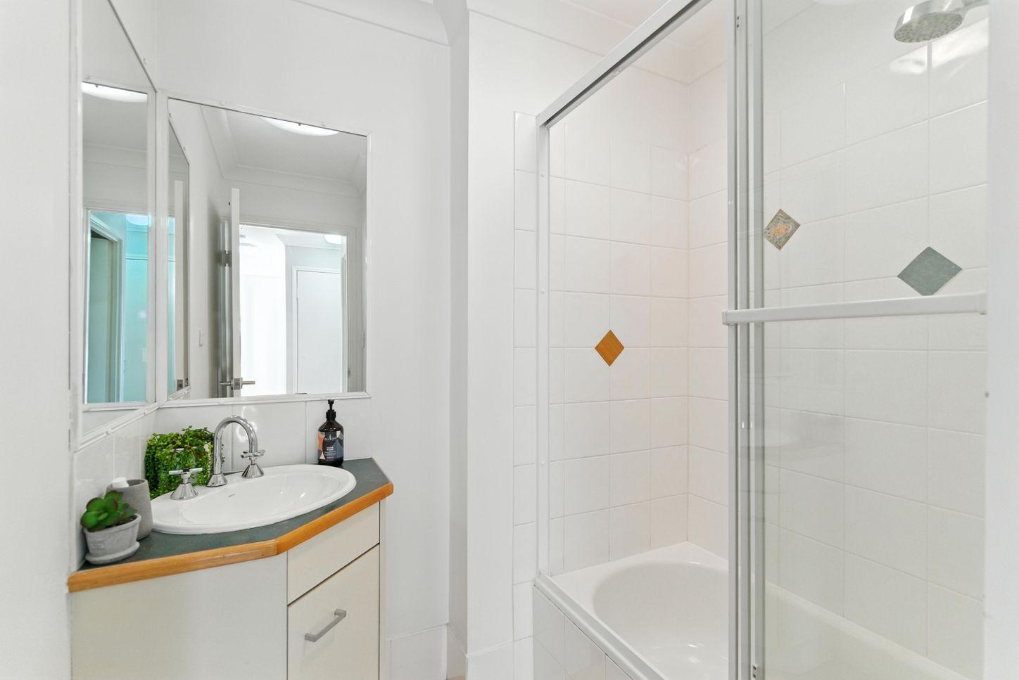 9/21 Riverton Street, CLAYFIELD, QLD 4011 - Townhouse for Rent - harcourts.net