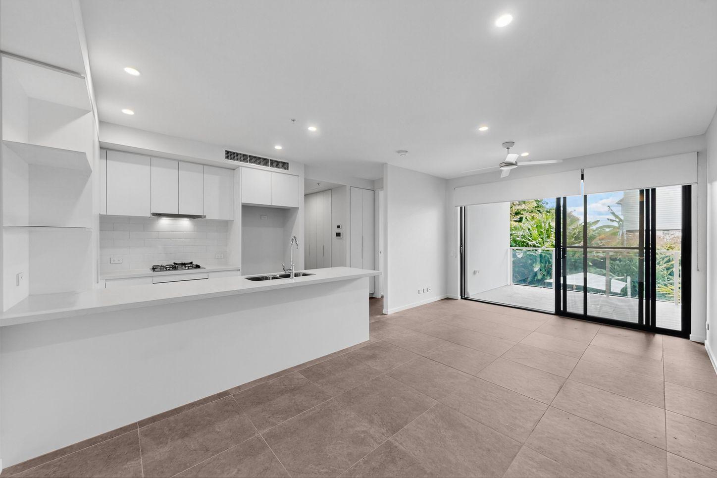 Prop-GPT: Property: QLD Dutton Park, QLD 4102 Queensland 4102