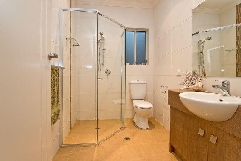 Low Maintenance Living in Highly Desirable Location!!