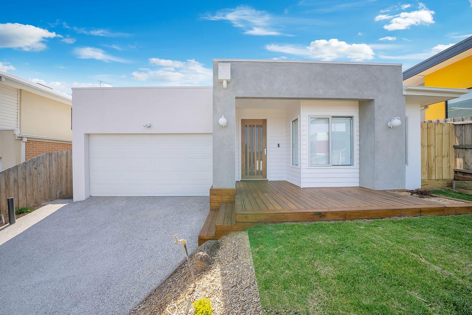 Prop-GPT: House: VIC Bacchus Marsh, VIC 3340 Home For Rent