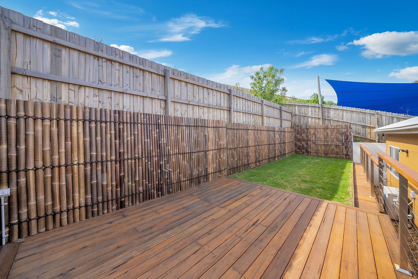 NEAR NEW STUNNING FAMILY HOME