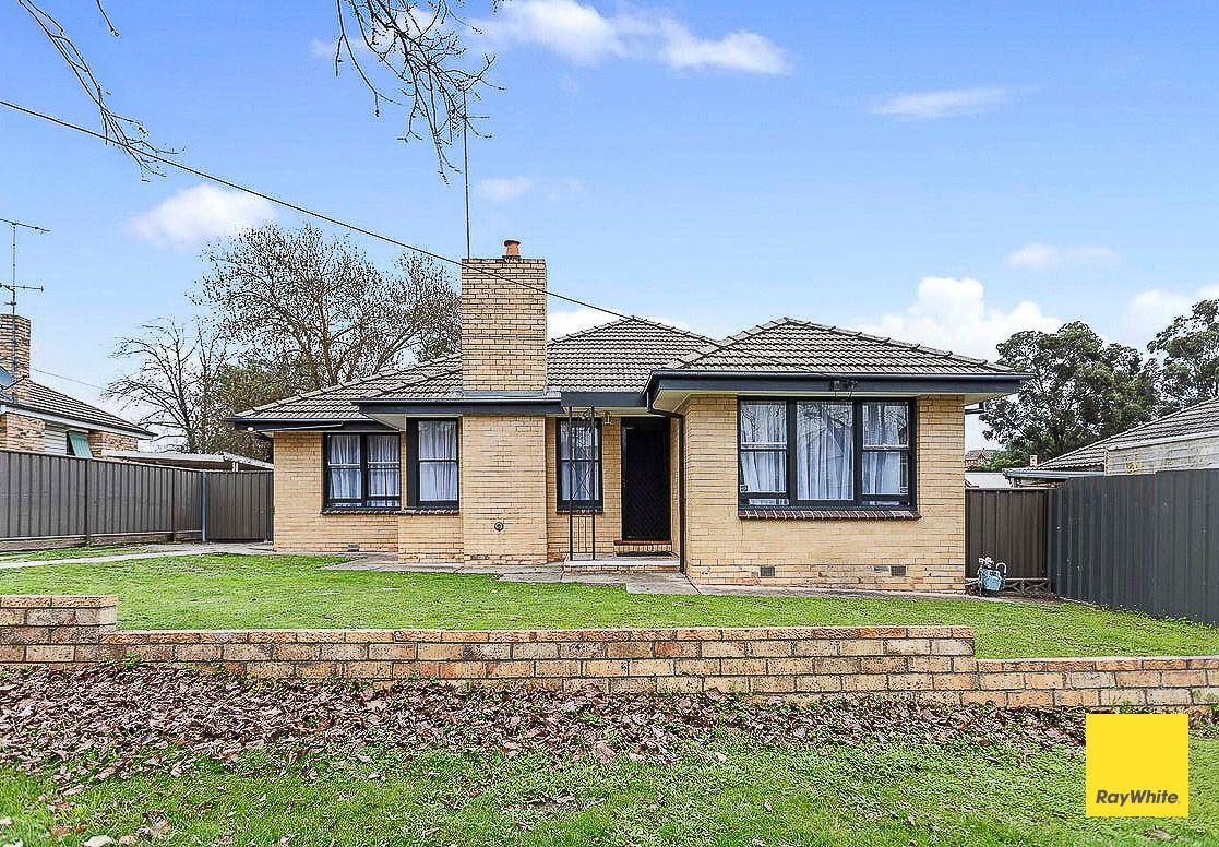 Prop-GPT: House: VIC Long Gully, VIC 3550 Home For Rent