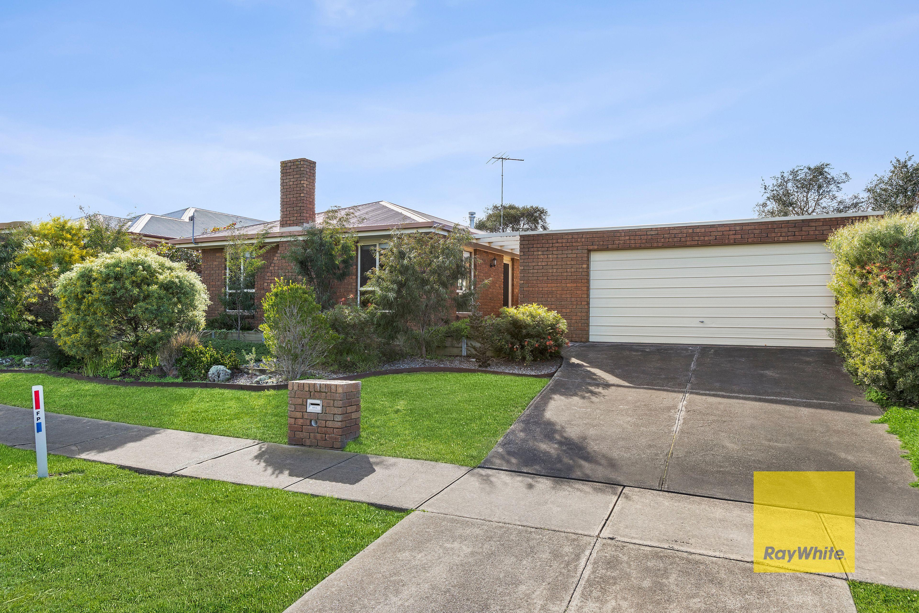 Prop-GPT: House: VIC Grovedale, VIC 3216 Home For Rent