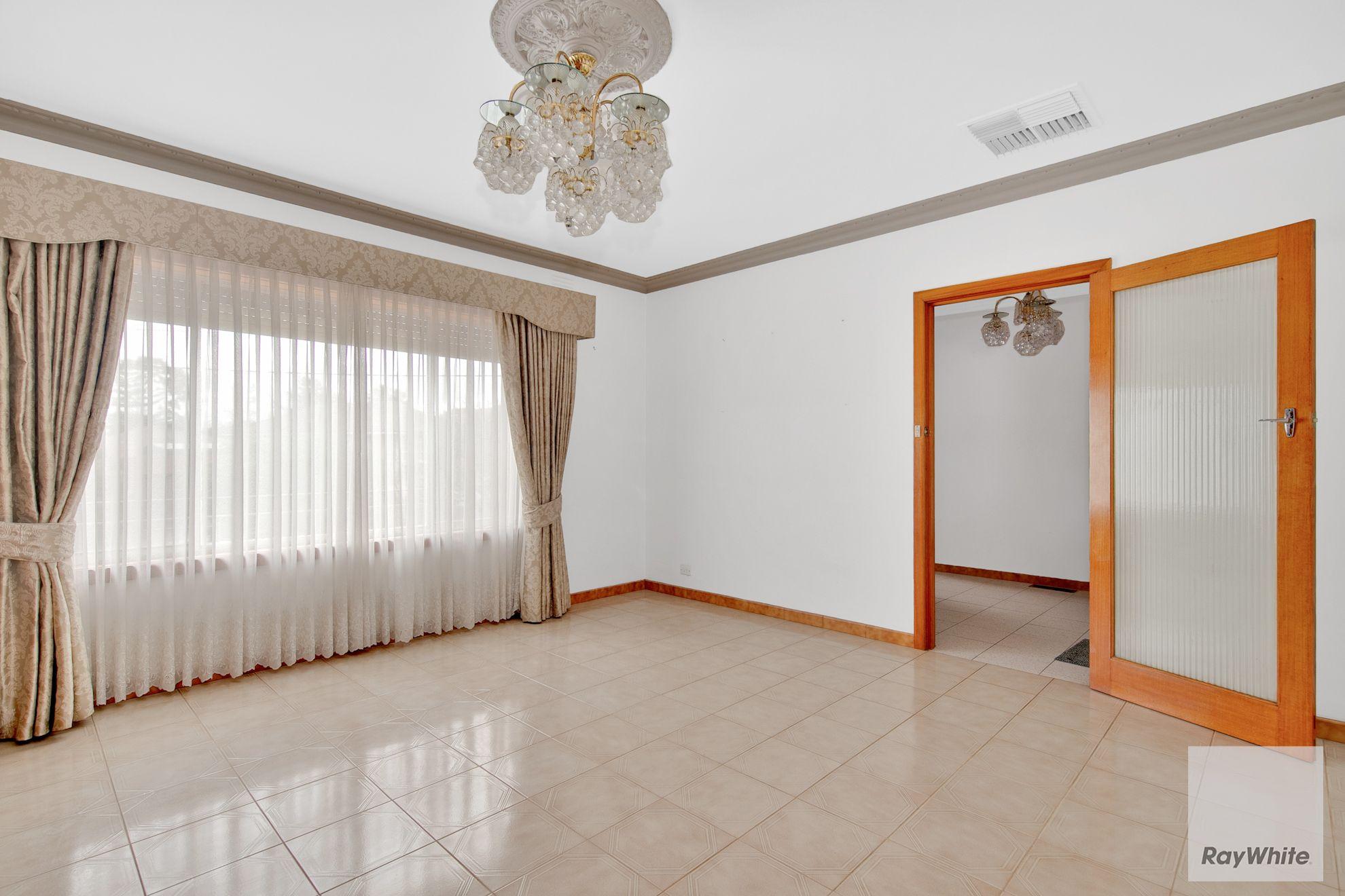 House for Rent: Airport West, VIC 3042, VIC, 3042