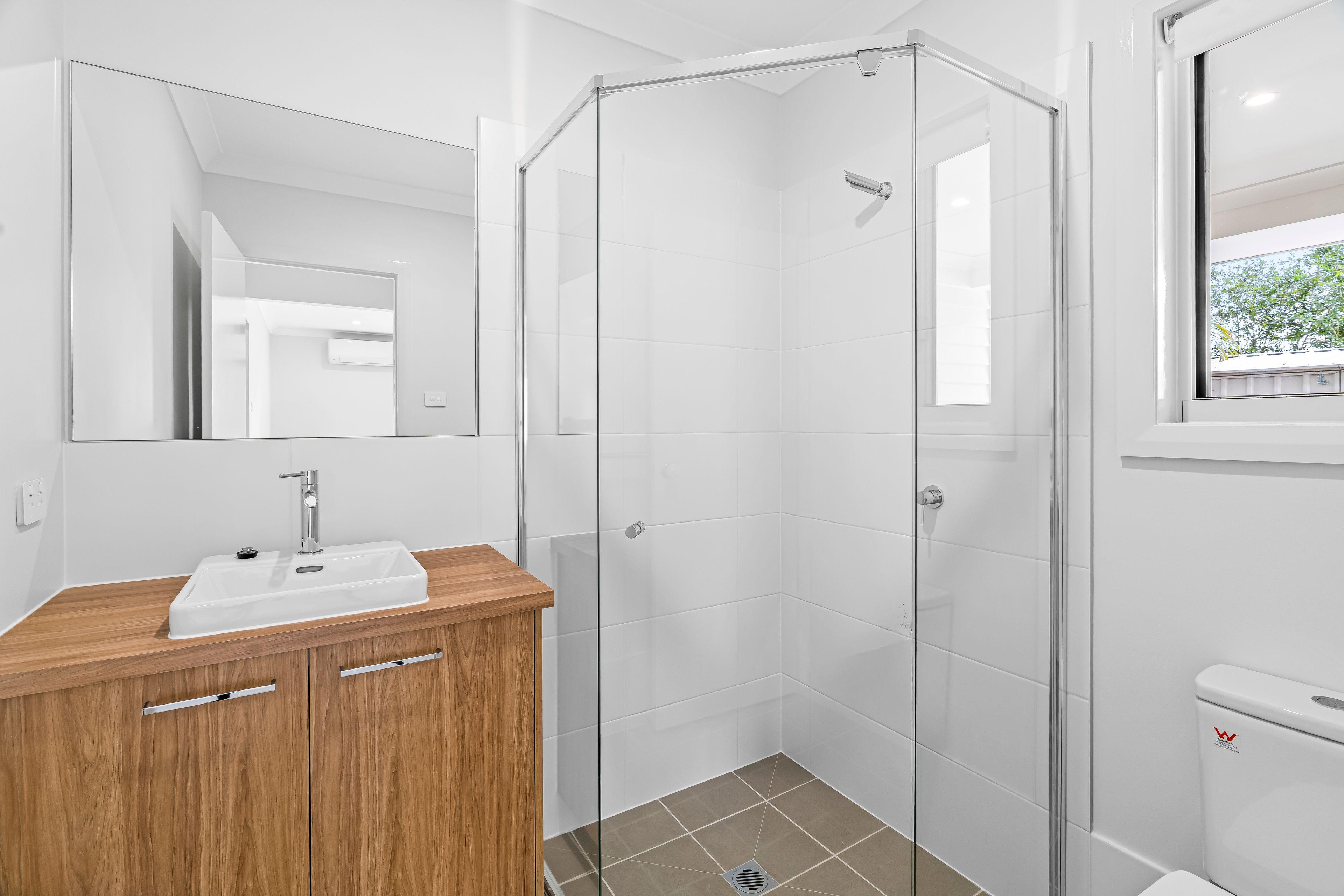 House for Rent: Bateau Bay, NSW 2261, NSW, 2261