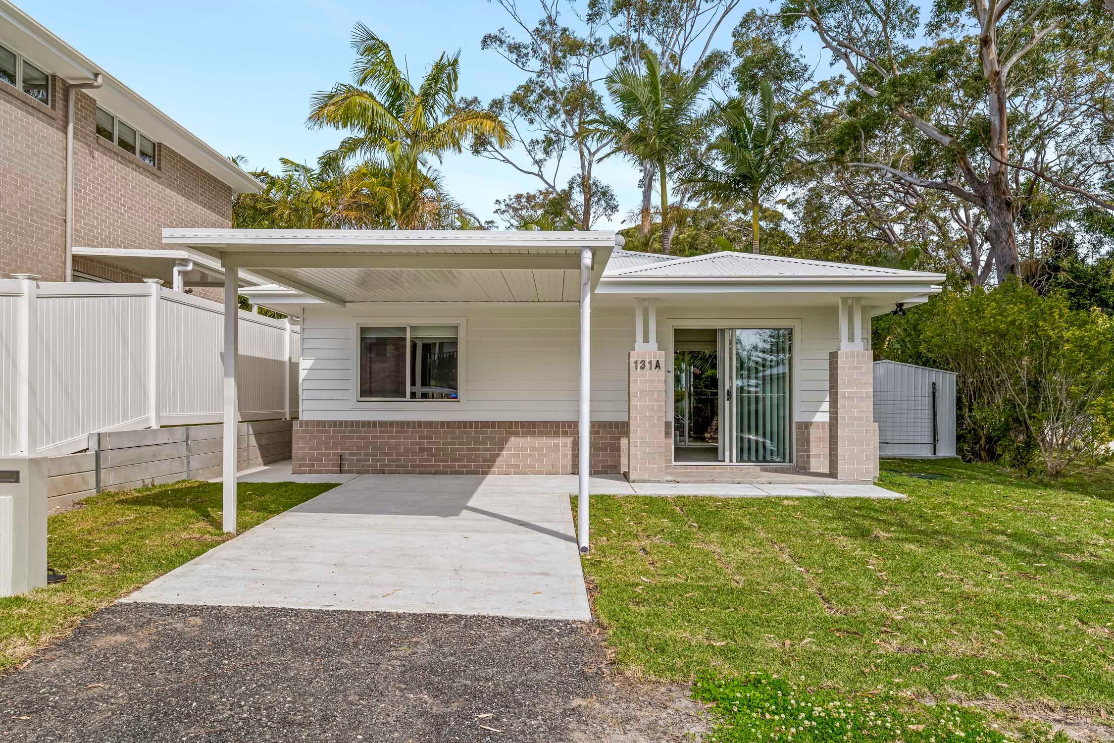 House for Rent: Bateau Bay, NSW 2261, NSW, 2261