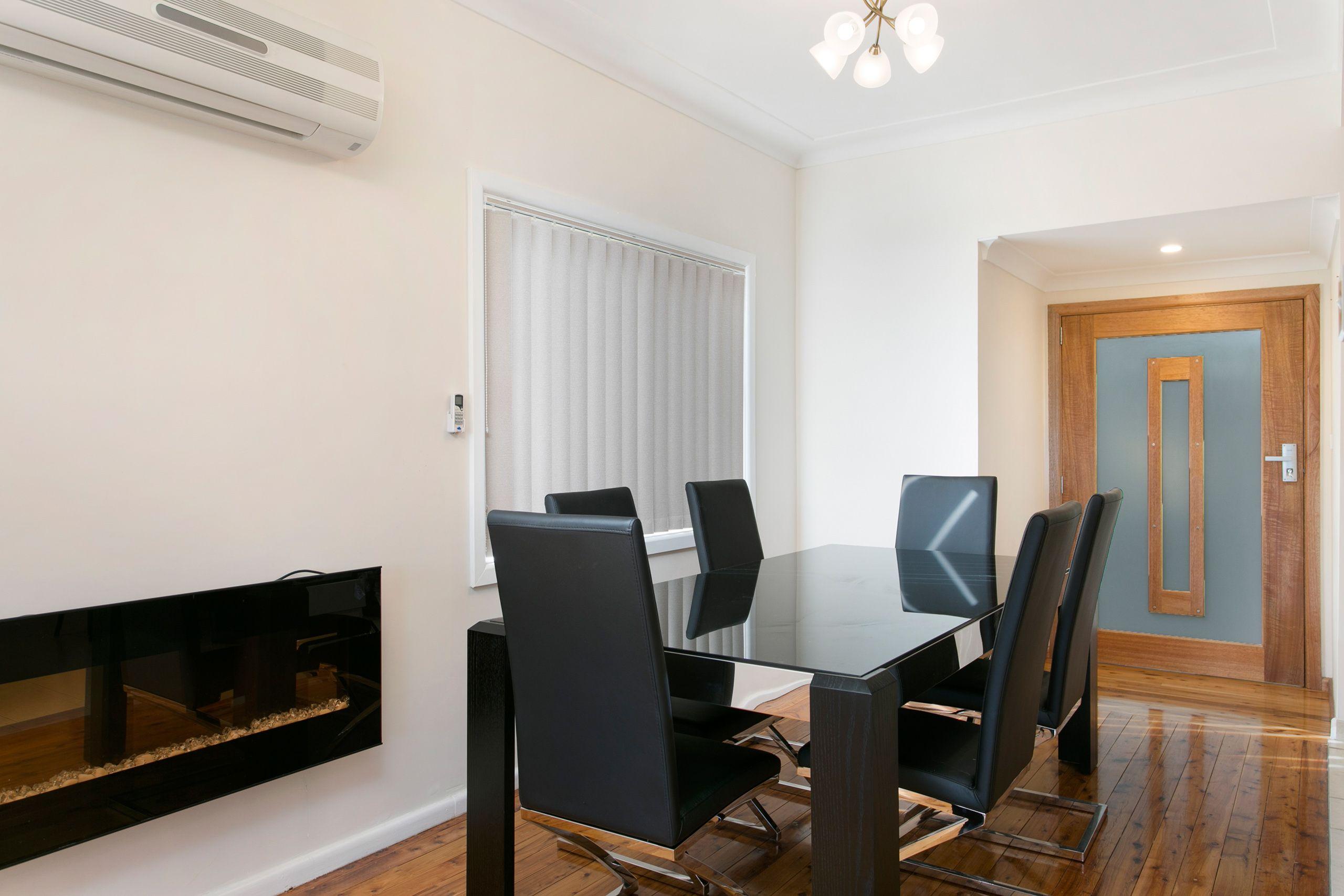 House for Rent: Oak Flats, NSW 2529, NSW, 2529