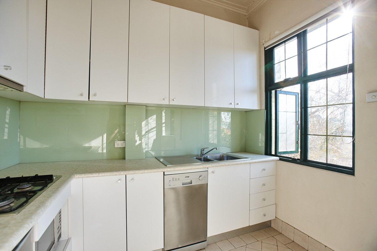 LIGHT AND LEAFY OUTLOOK!