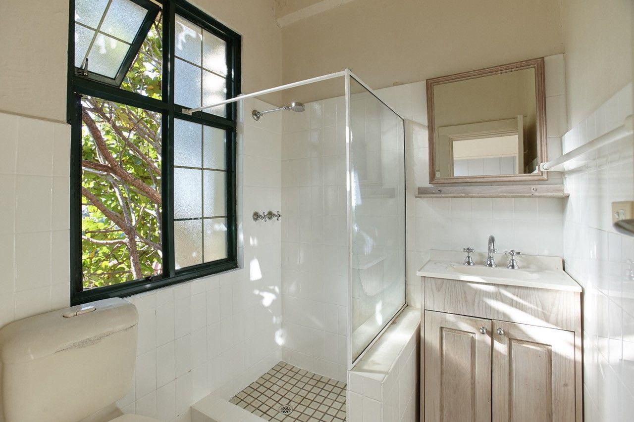 LIGHT AND LEAFY OUTLOOK!