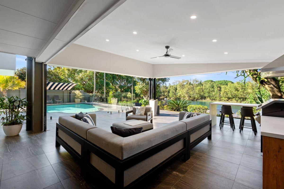 Prop-GPT: House: QLD Mermaid Waters, QLD 4218 Home For Rent