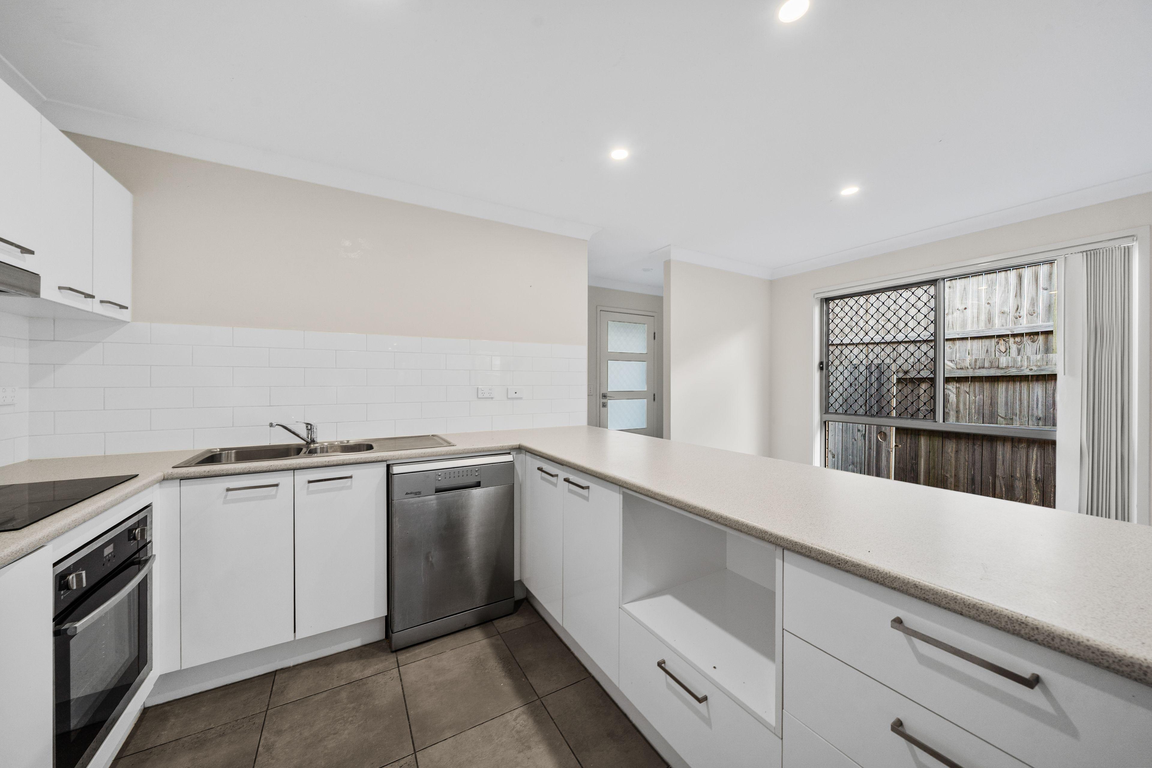 Prop-GPT: House: QLD Eagleby, QLD 4207 Home For Rent