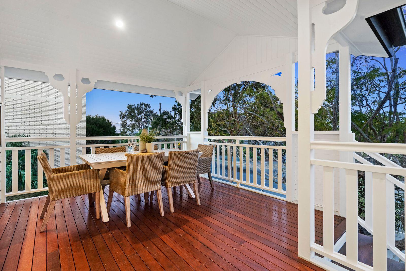 Townhouse for Rent: Coorparoo, QLD 4151, QLD, 4151