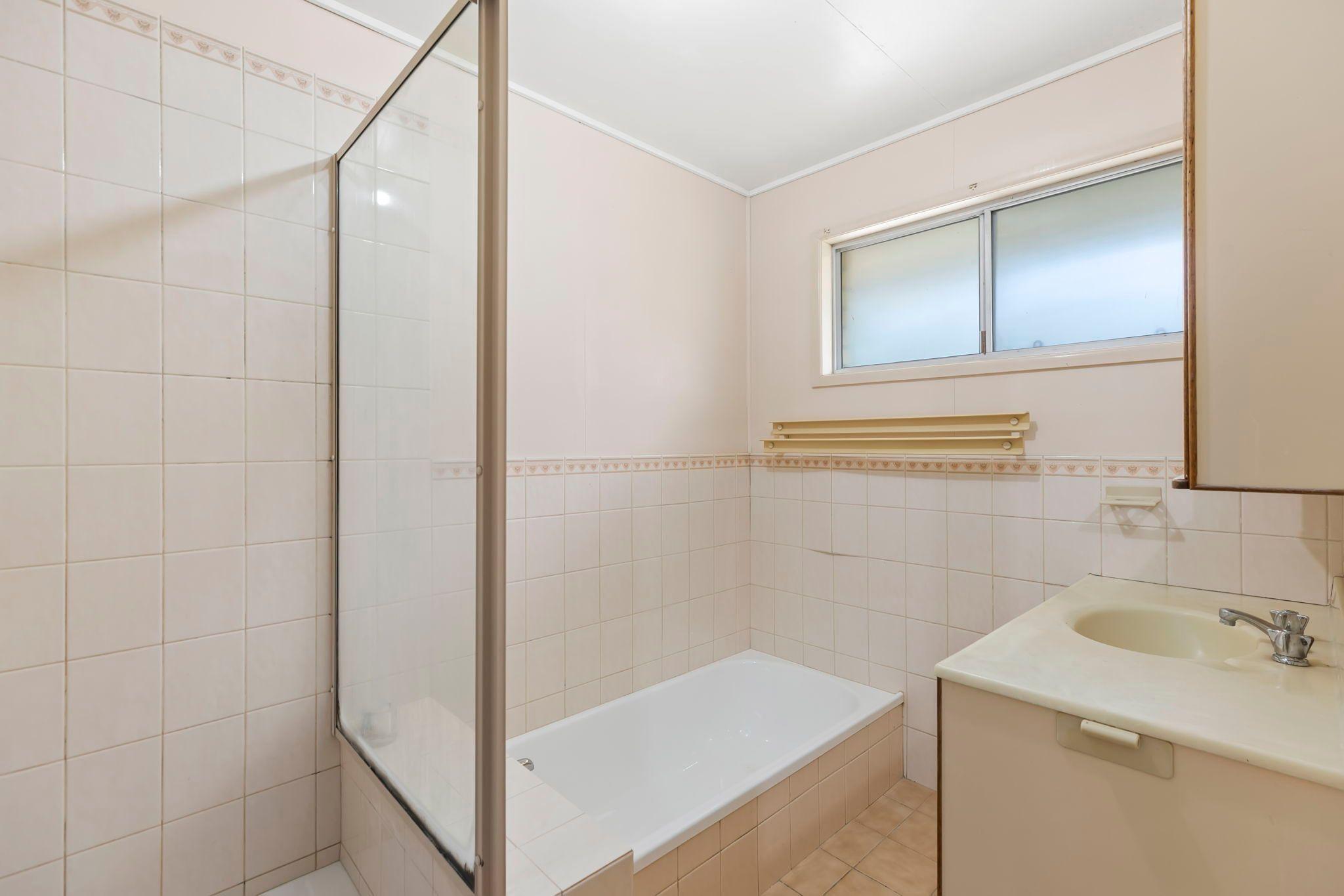 Outdoor Oasis & Dual Living Opportunity