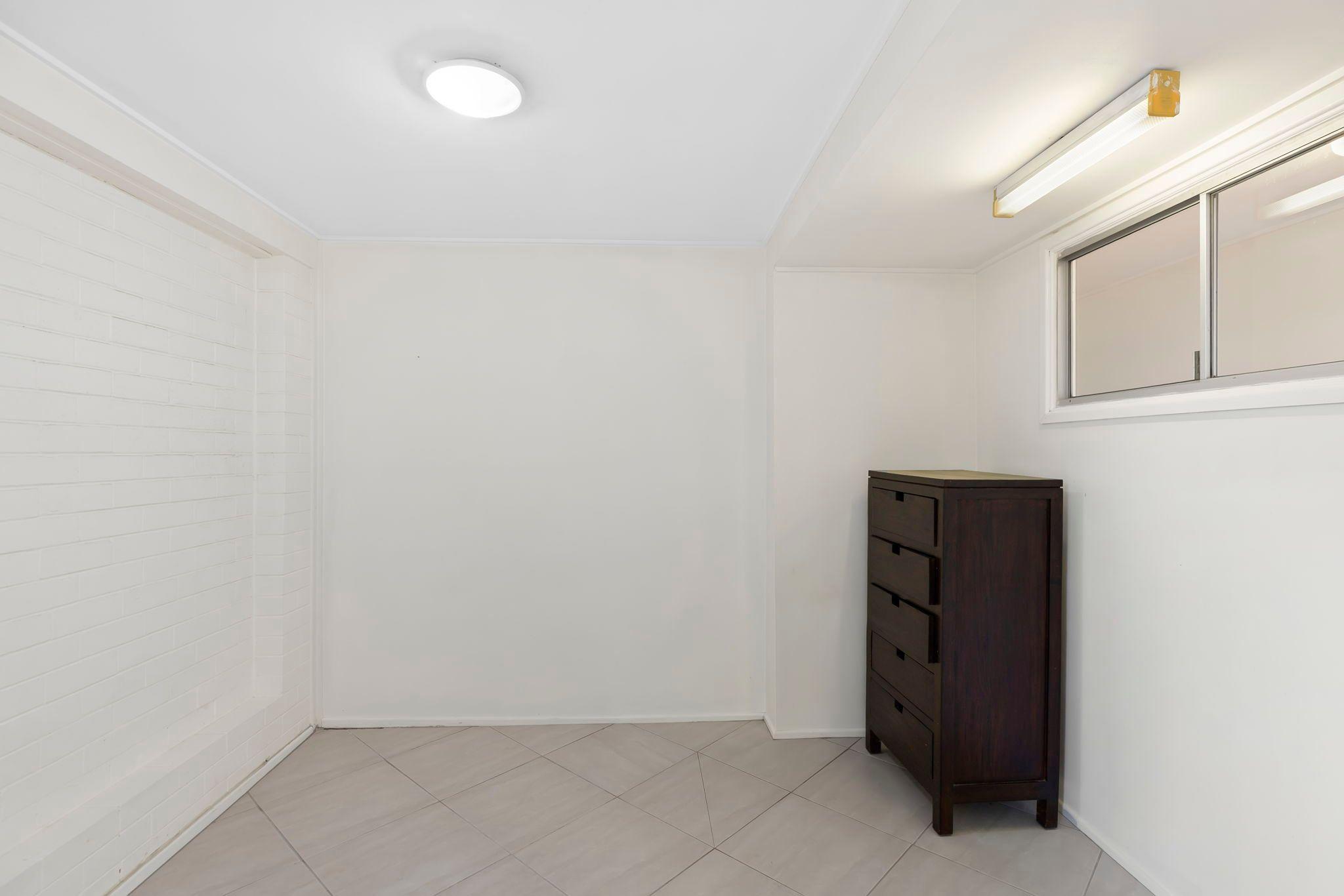 Outdoor Oasis & Dual Living Opportunity