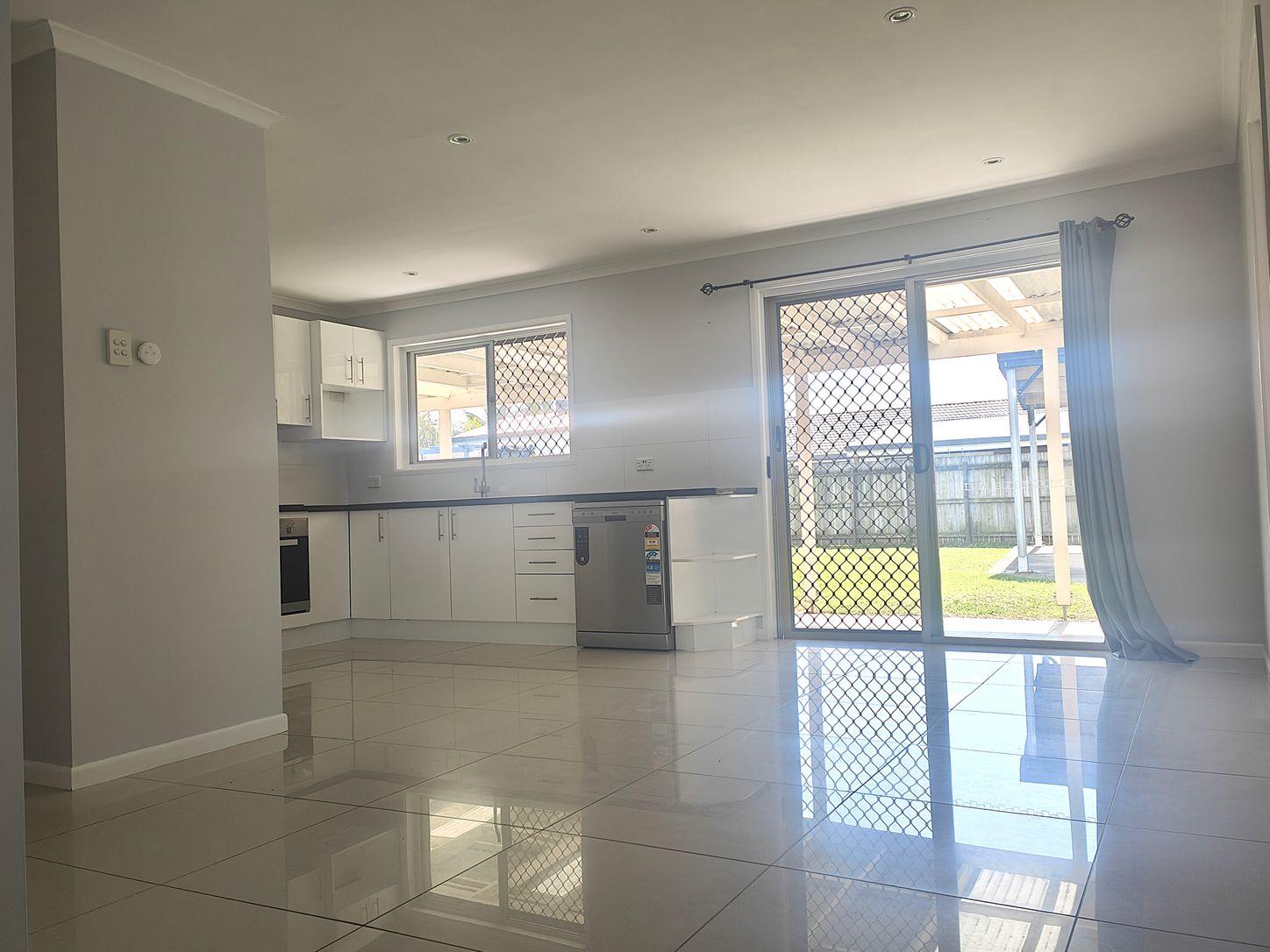 House for Rent: Mount Warren Park, QLD 4207, QLD, 4207